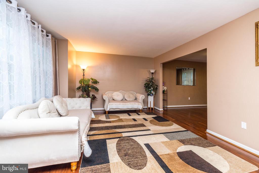 Lansdale, Pennsylvania, 19446, United States, 3 Bedrooms Bedrooms, ,3 BathroomsBathrooms,Residential,For Sale,1919962