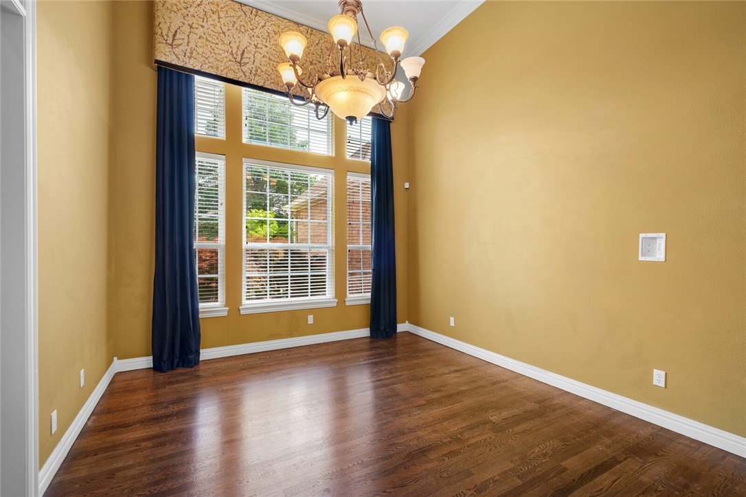 Rogers, Arkansas, 72758, United States, 4 Bedrooms Bedrooms, ,3 BathroomsBathrooms,Residential,For Sale,1821426