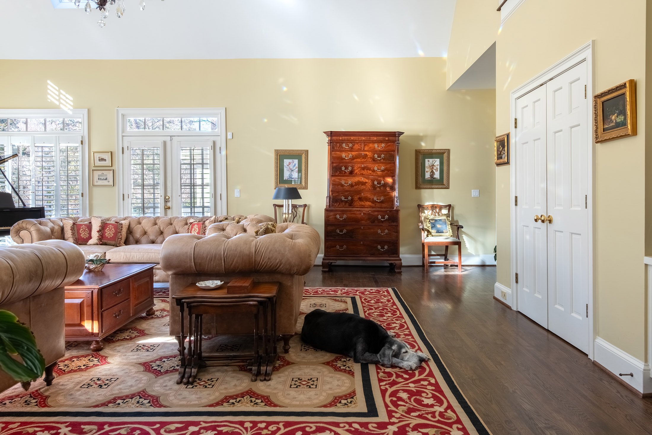  Elegant Traditional Home in Buckhead