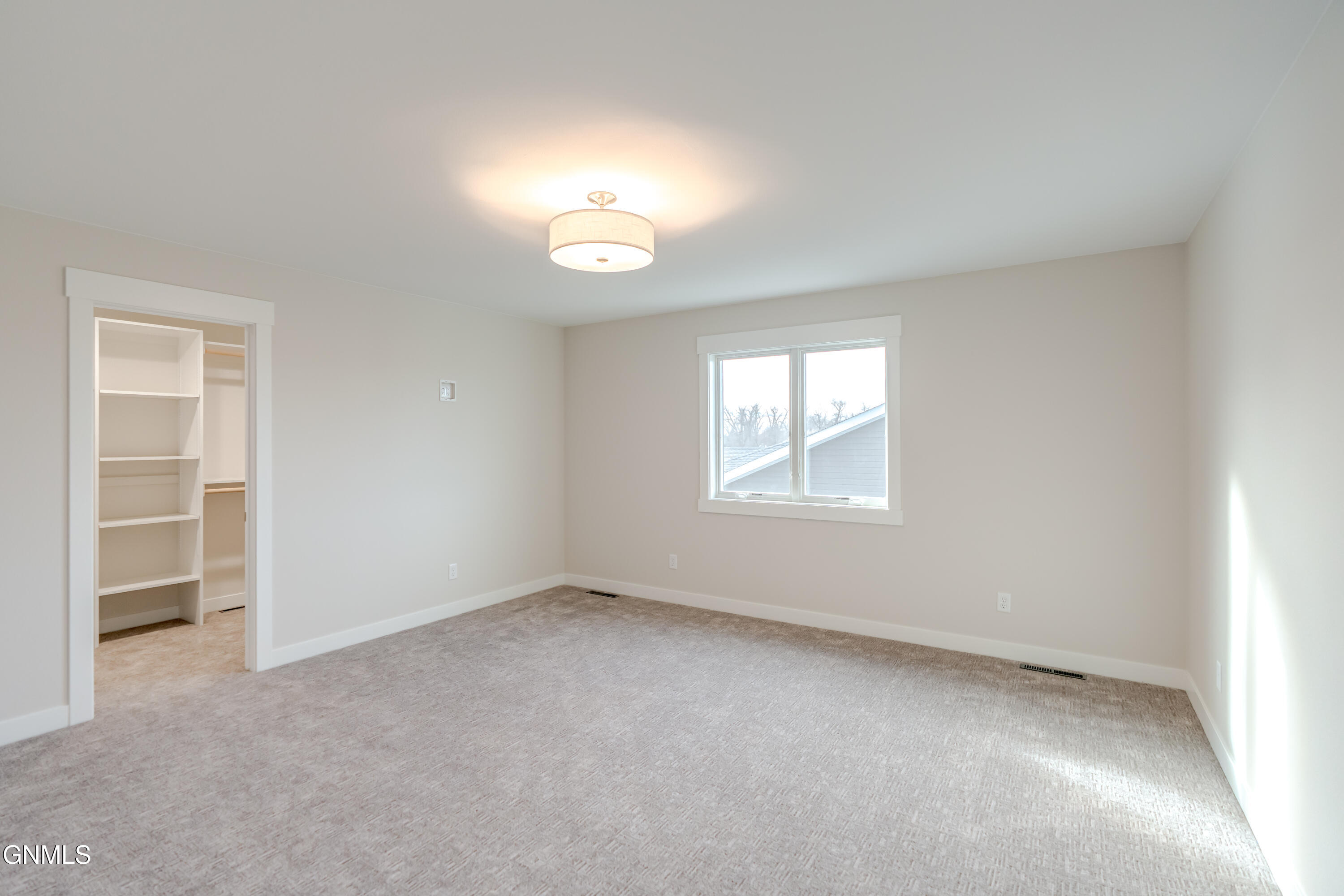 Bismarck, North Dakota, 58504, United States, 3 Bedrooms Bedrooms, ,3 BathroomsBathrooms,Residential,For Sale,1990229