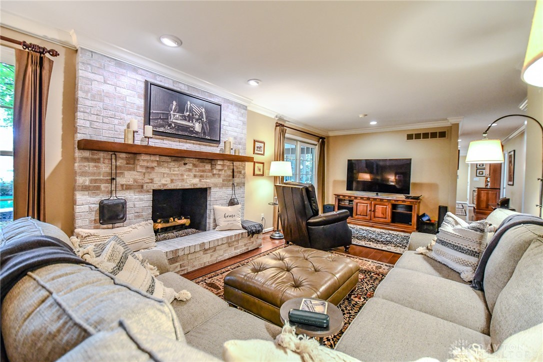 Washington Twp, Ohio, 45458, United States, 4 Bedrooms Bedrooms, ,4 BathroomsBathrooms,Residential,For Sale,1987558