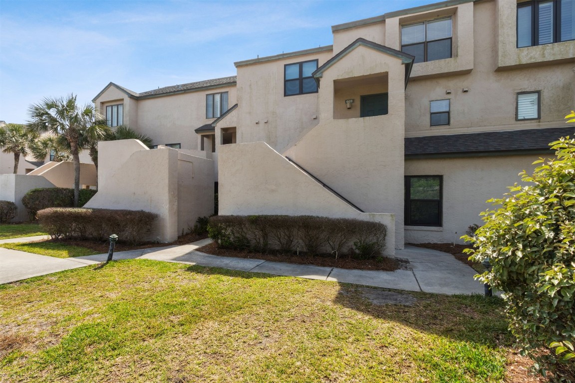 Fernandina Beach, Florida, 32034, United States, 2 Bedrooms Bedrooms, ,2 BathroomsBathrooms,Residential,For Sale,1990876