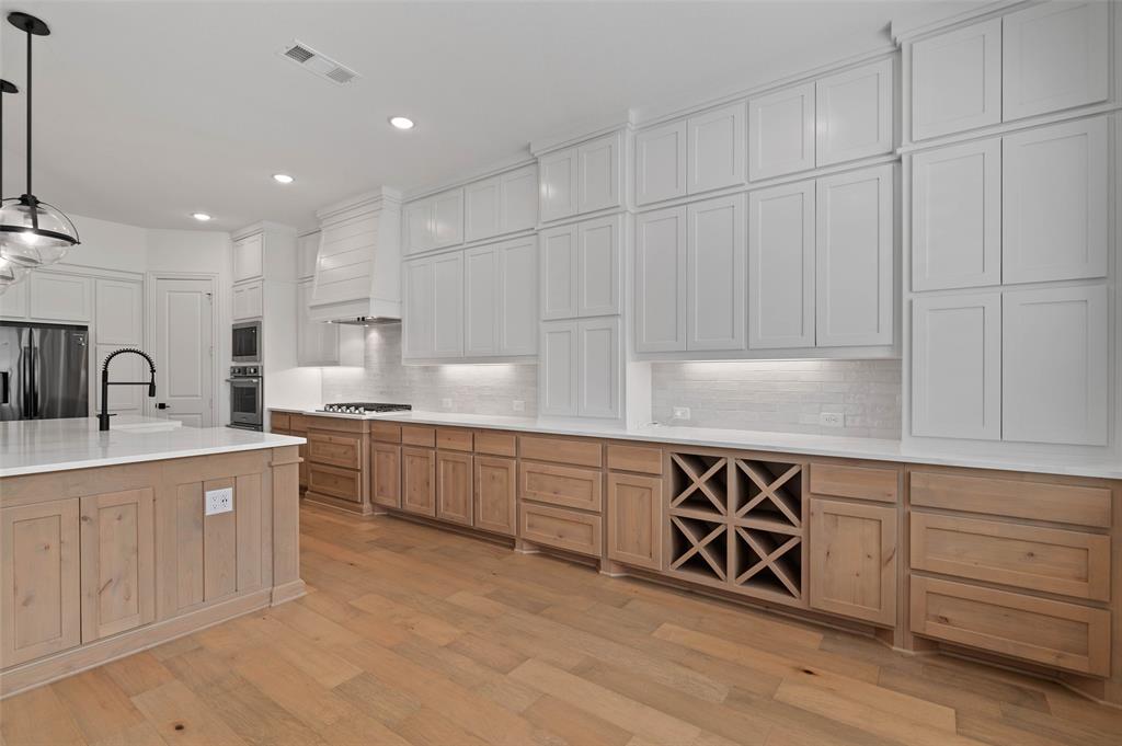 Aledo, Texas, 76008, United States, 4 Bedrooms Bedrooms, ,5 BathroomsBathrooms,Residential,For Sale,1926083