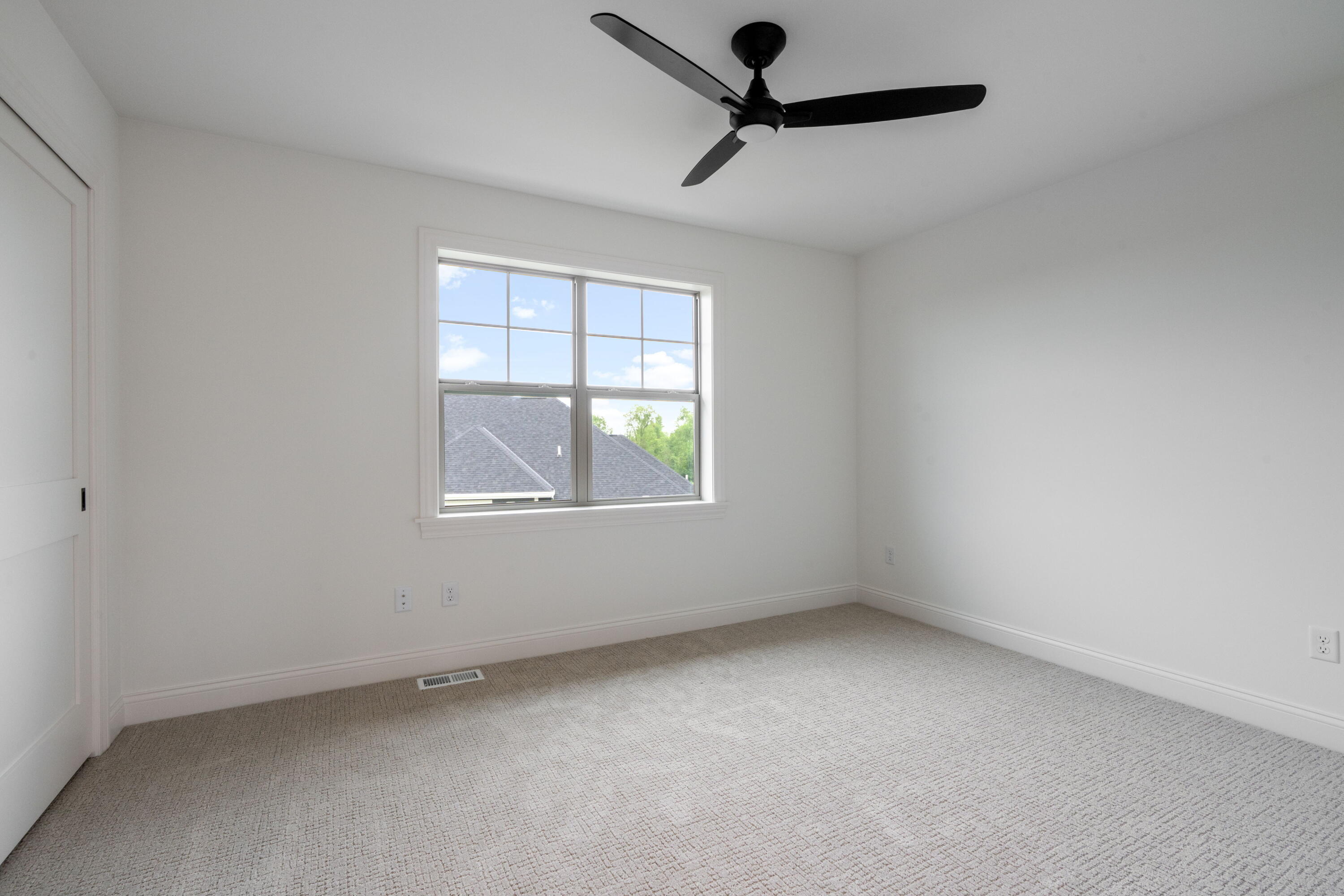 Menomonee Falls, Wisconsin, 53051, United States, 5 Bedrooms Bedrooms, ,4 BathroomsBathrooms,Residential,For Sale,1940201