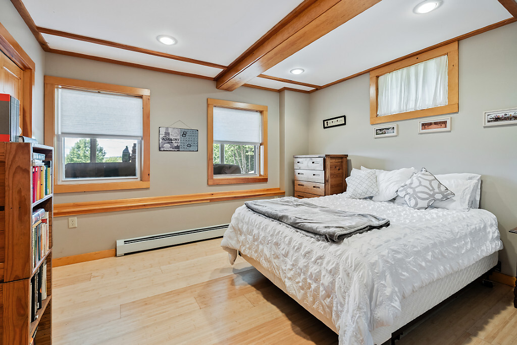 Smithfield, Maine, 04978, United States, 3 Bedrooms Bedrooms, ,4 BathroomsBathrooms,Residential,For Sale,1934236