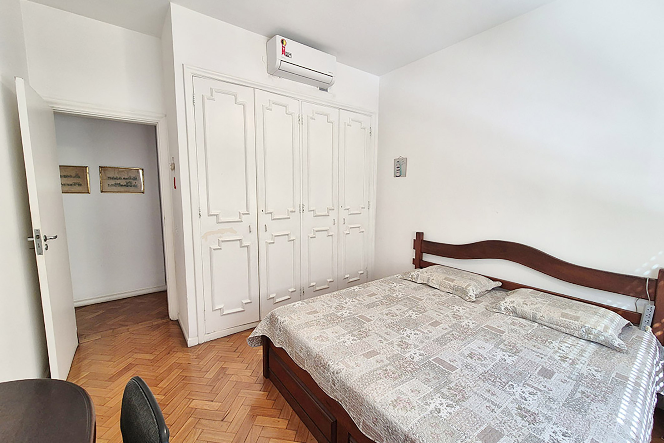  Apartment with a Generous Floor Plan on Praça Eugênio Jardim - 物件實景