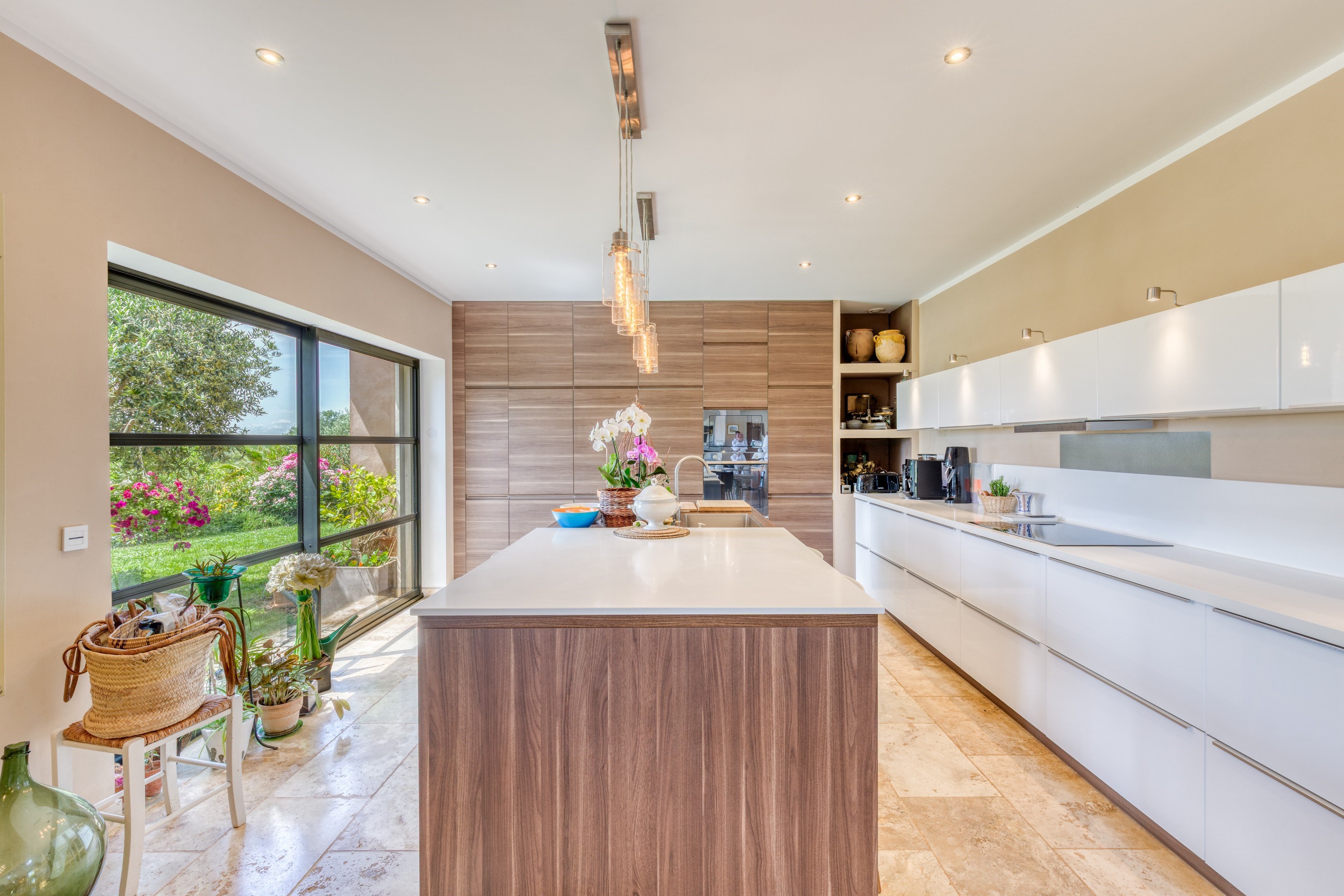  Single-Level Villa with Panoramic Views. - 物件實景