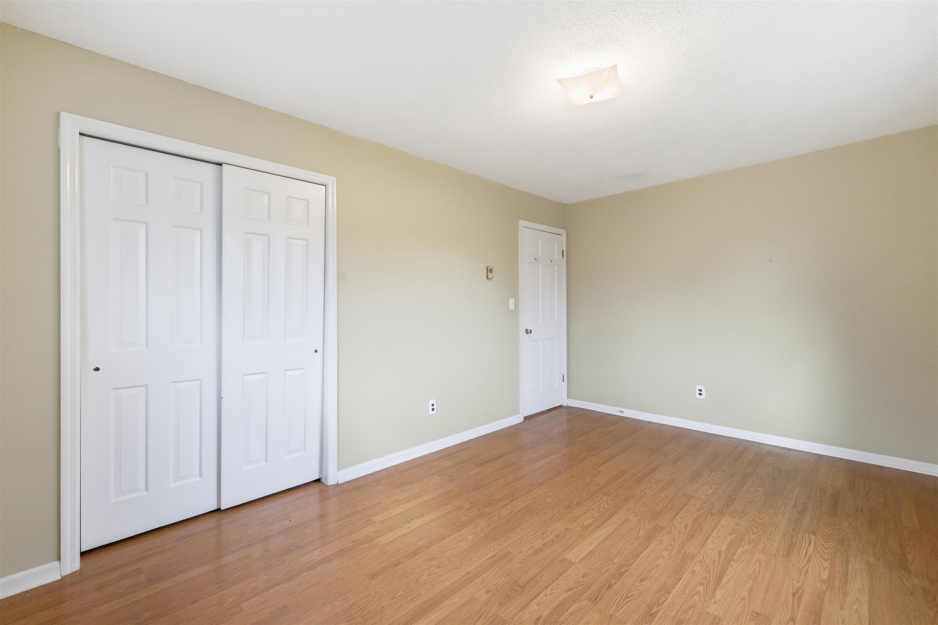 Laconia, New Hampshire, 03246, United States, 3 Bedrooms Bedrooms, ,Residential,For Sale,1991727