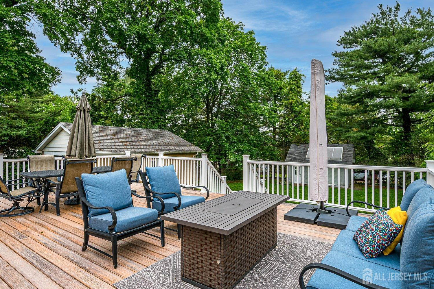 Metuchen, New Jersey, 08840, United States, 5 Bedrooms Bedrooms, ,3 BathroomsBathrooms,Residential,For Sale,1903678