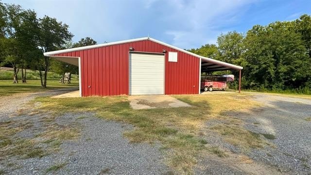Hodgen, Oklahoma, 74939, United States, 4 Bedrooms Bedrooms, ,3 BathroomsBathrooms,Residential,For Sale,1979733