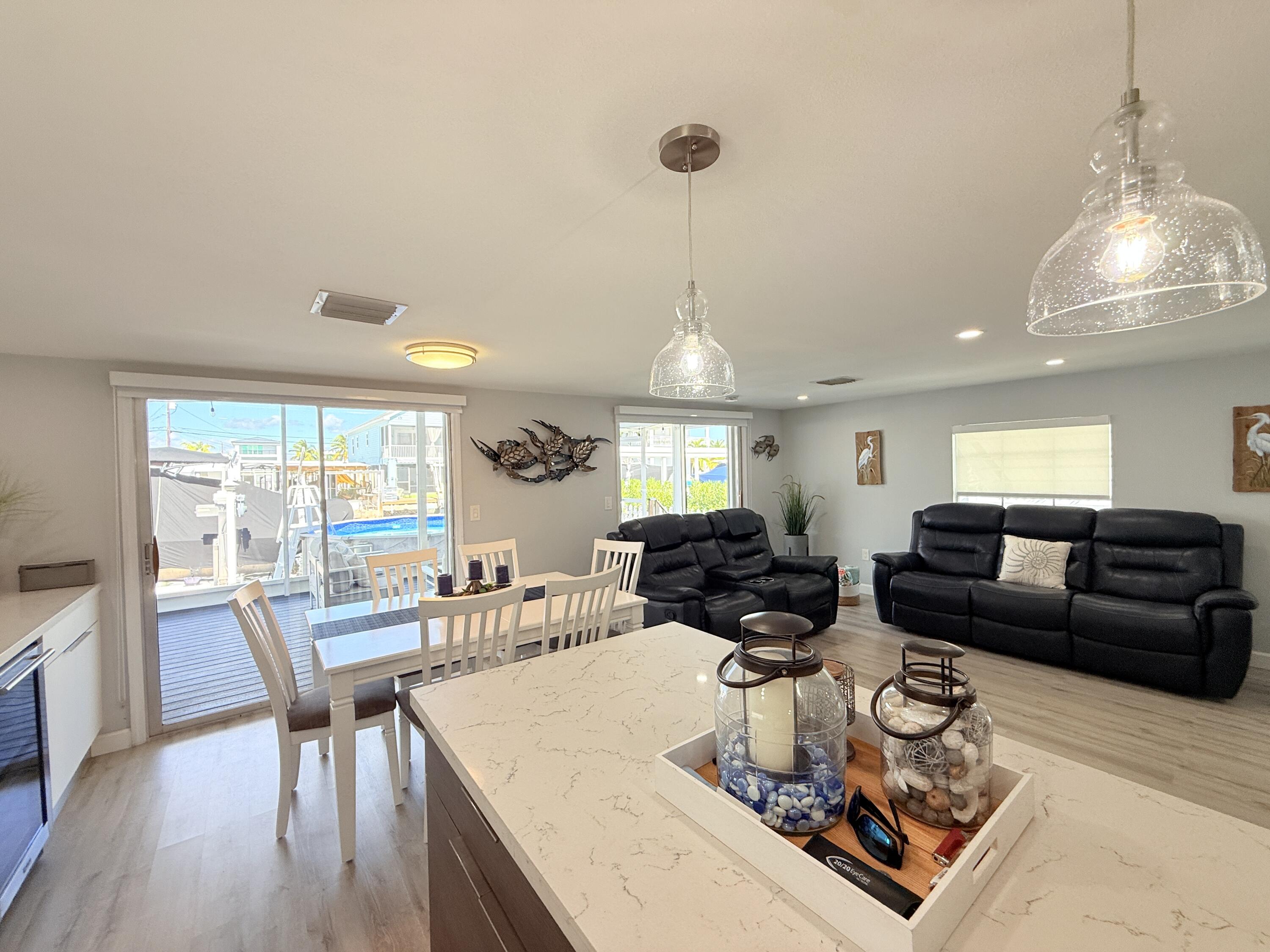 Key Largo, Florida, 33037, United States, 2 Bedrooms Bedrooms, ,2 BathroomsBathrooms,Residential,For Sale,1998042