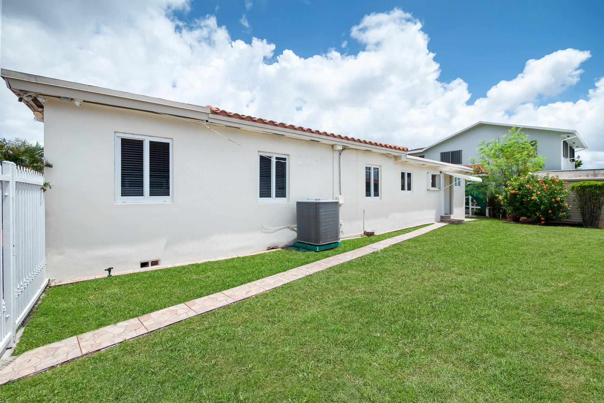 Miami, Florida, 33126, United States, 3 Bedrooms Bedrooms, ,3 BathroomsBathrooms,Residential,For Sale,1921989