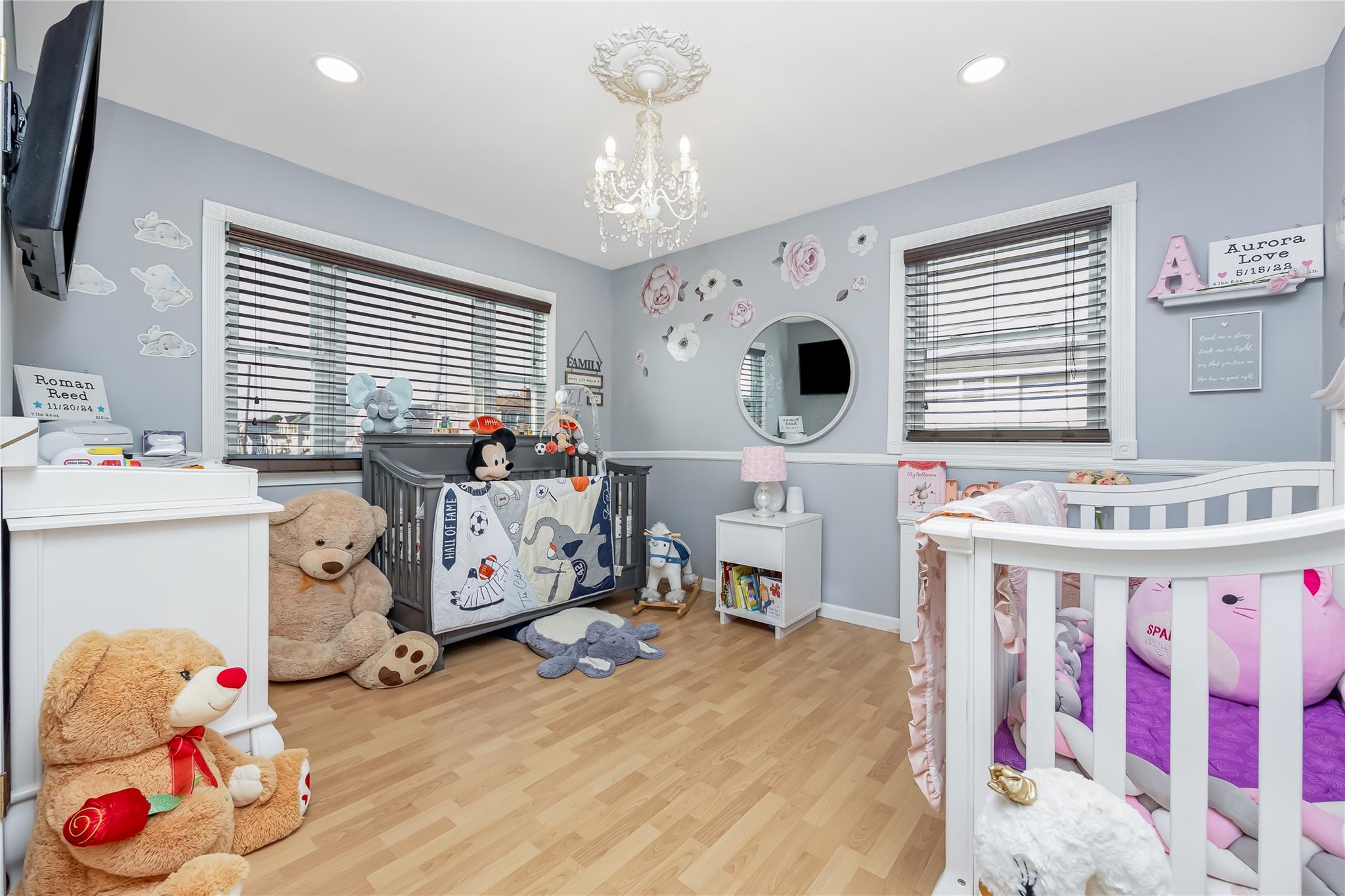 Lindenhurst, New York, 11757, United States, 3 Bedrooms Bedrooms, ,3 BathroomsBathrooms,Residential,For Sale,1915812