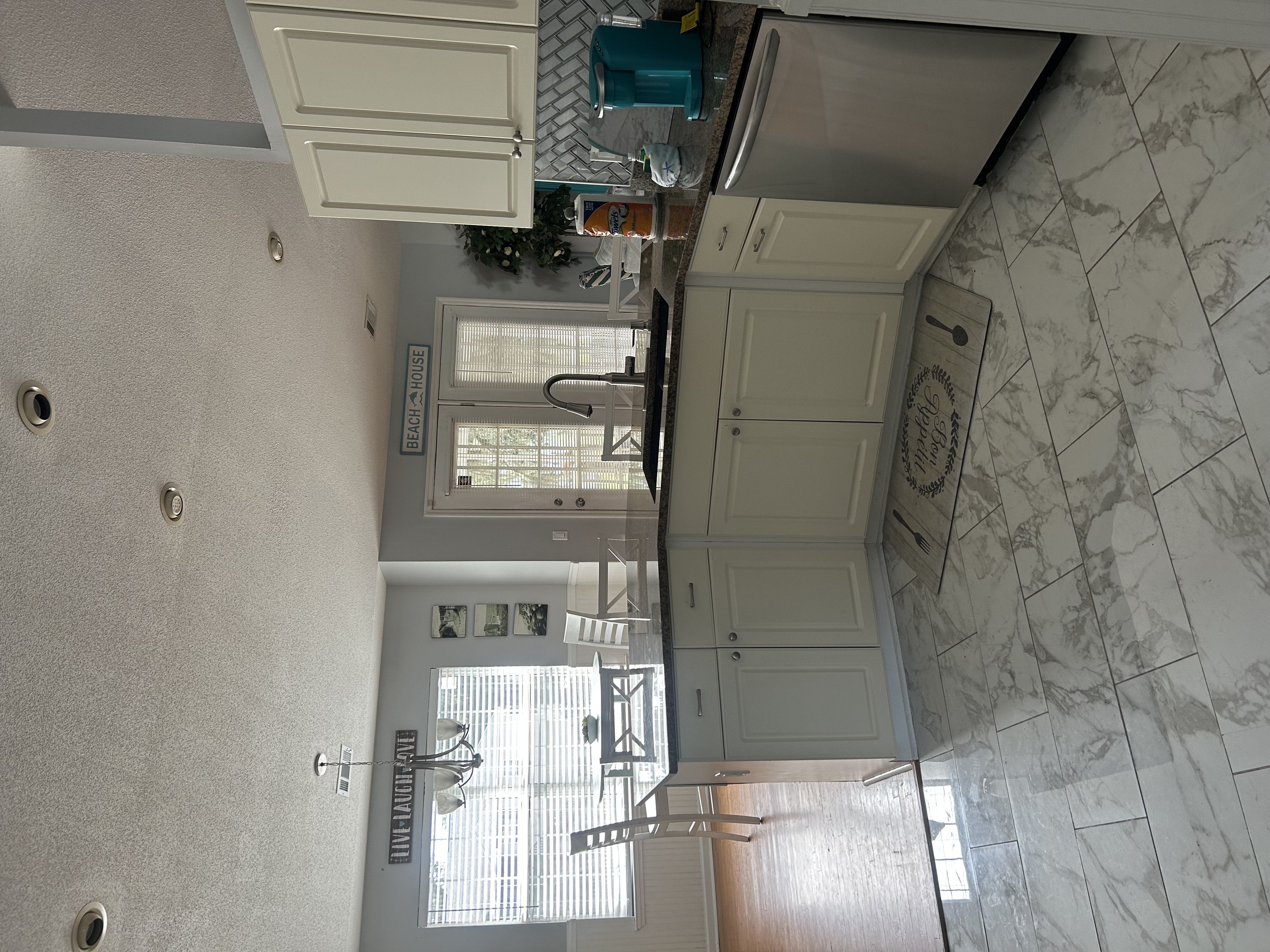 Savannah, Georgia, 31410, United States, 6 Bedrooms Bedrooms, ,3 BathroomsBathrooms,Residential,For Sale,1987064