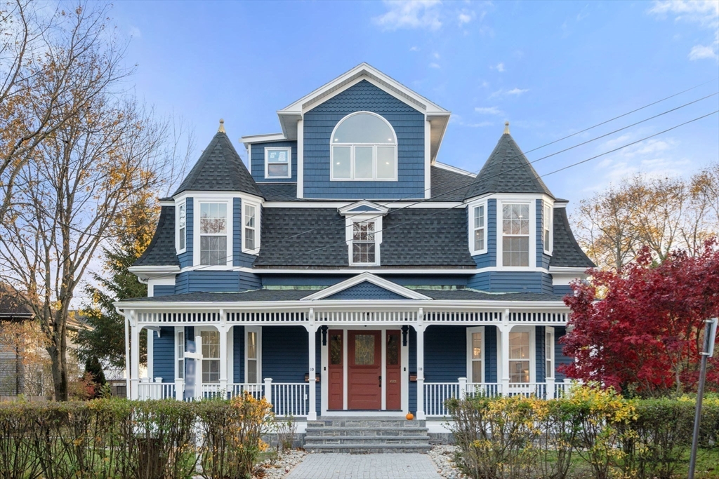 Newton, Massachusetts, 02460, United States, 4 Bedrooms Bedrooms, ,5 BathroomsBathrooms,Residential,For Sale,1993595