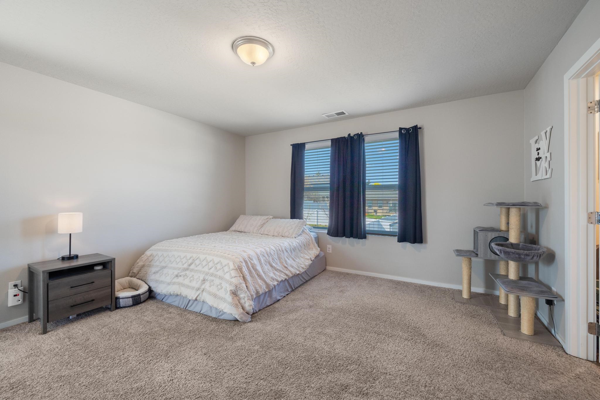 Spokane Valley, Washington, 99037, United States, 4 Bedrooms Bedrooms, ,3 BathroomsBathrooms,Residential,For Sale,1786142