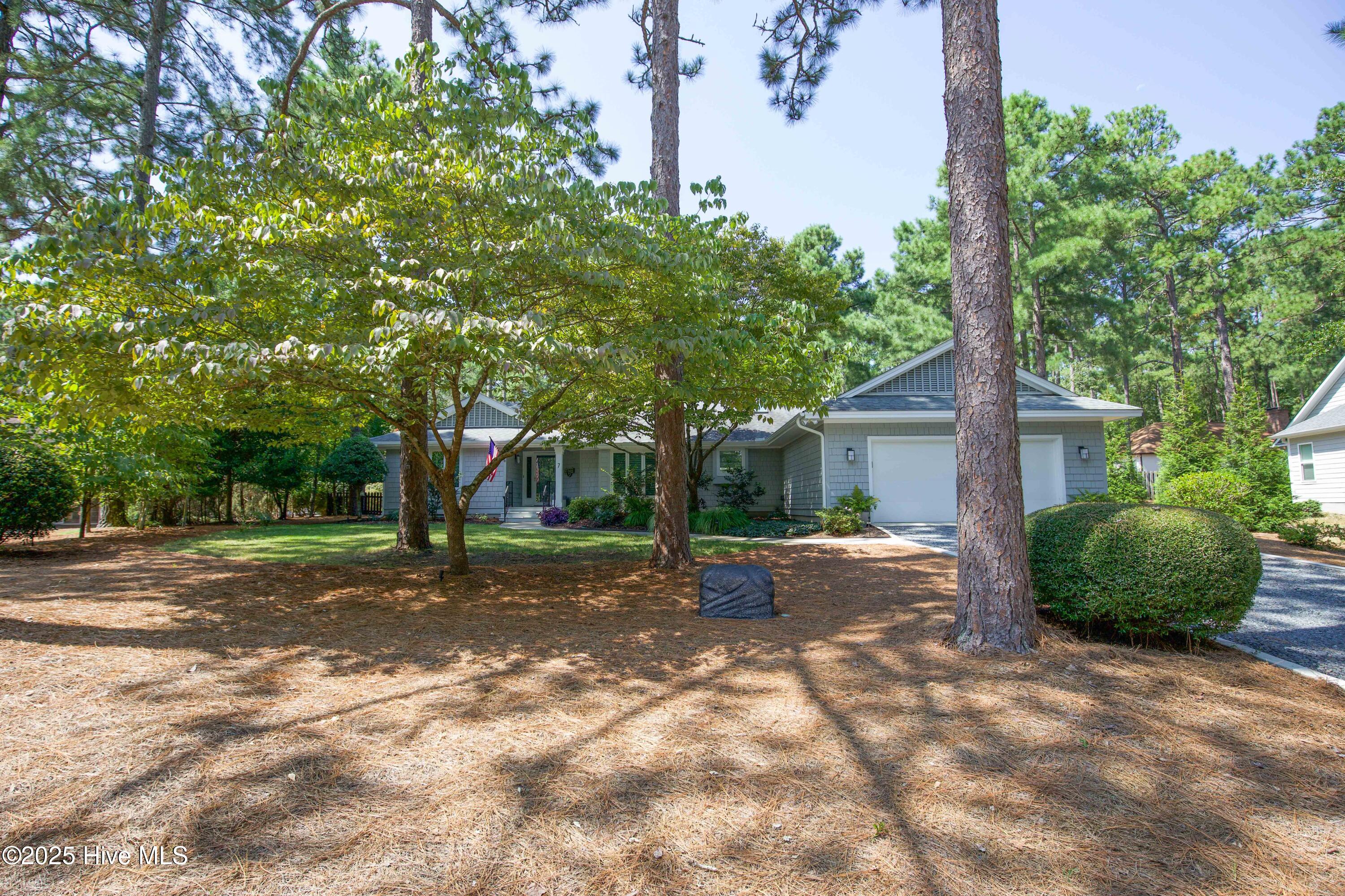 Pinehurst, North Carolina, 28374, United States, 3 Bedrooms Bedrooms, ,2 BathroomsBathrooms,Residential,For Sale,1874358