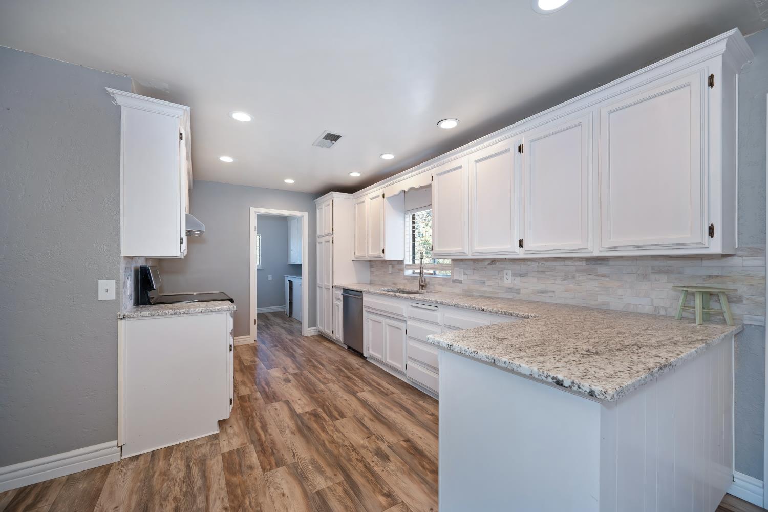 Biggs, California, 95917, United States, 3 Bedrooms Bedrooms, ,2 BathroomsBathrooms,Residential,For Sale,1933652