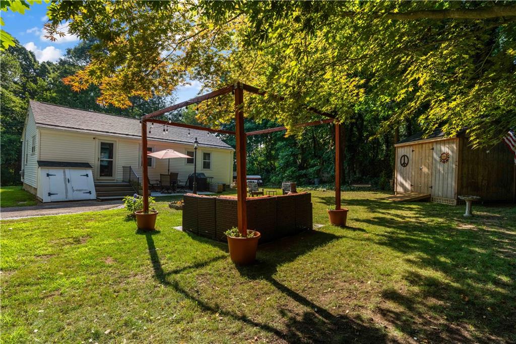 Bristol, Rhode Island, 02809, United States, 3 Bedrooms Bedrooms, ,1 BathroomBathrooms,Residential,For Sale,2002471