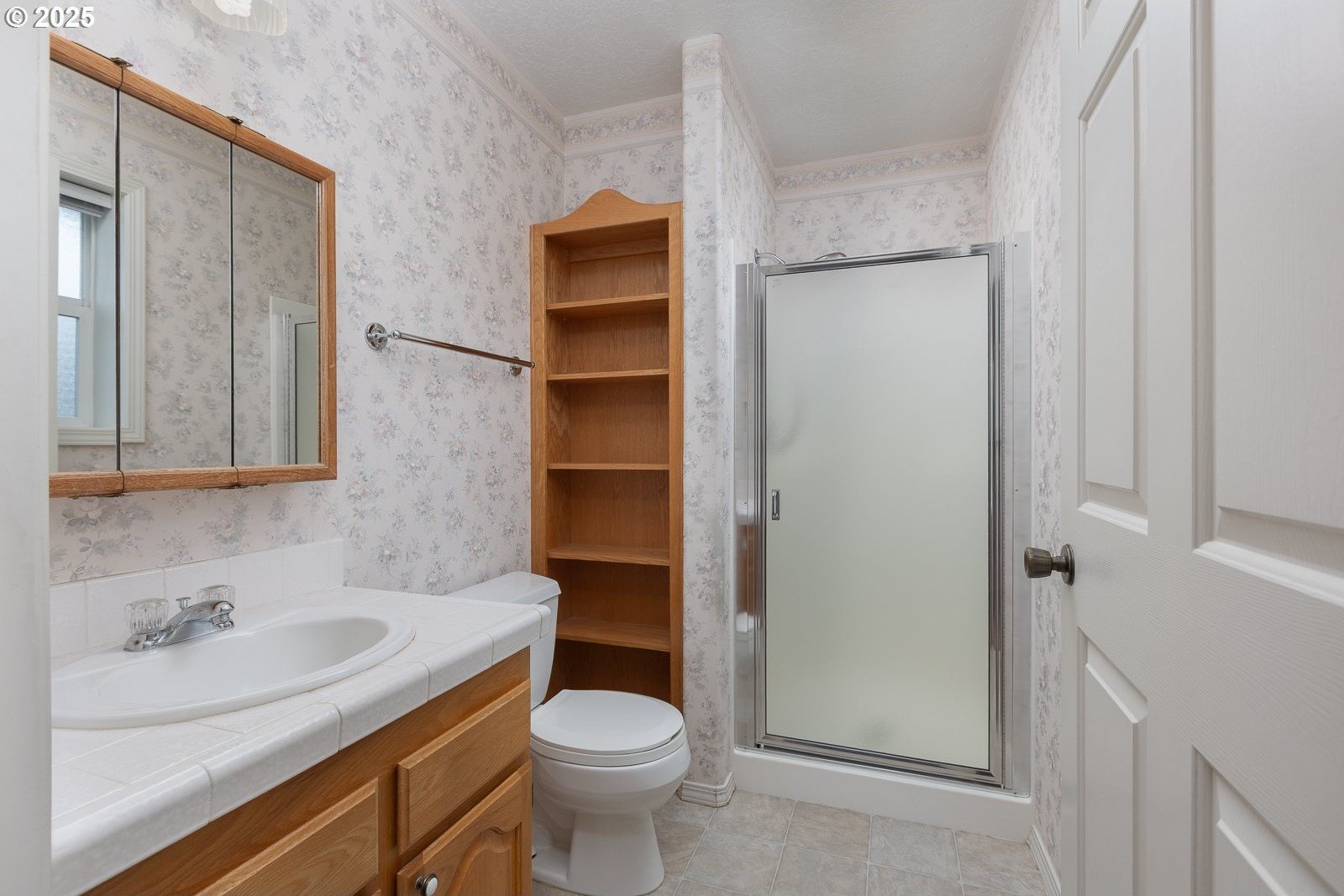 Toledo, Oregon, 97391, United States, 6 Bedrooms Bedrooms, ,4 BathroomsBathrooms,Residential,For Sale,1722214