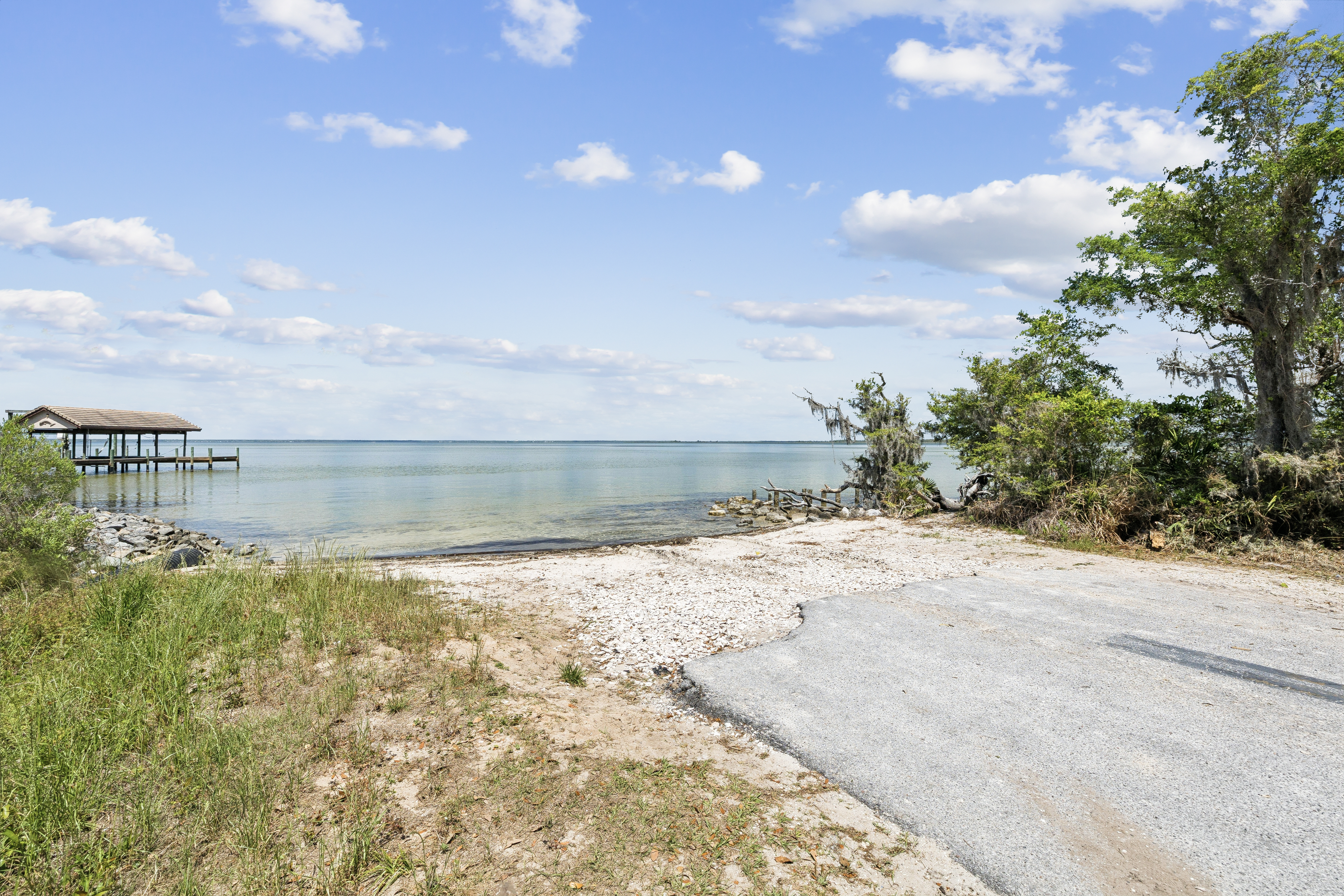  Canal-Front Florida Home With Private Dock Access - 物件實景