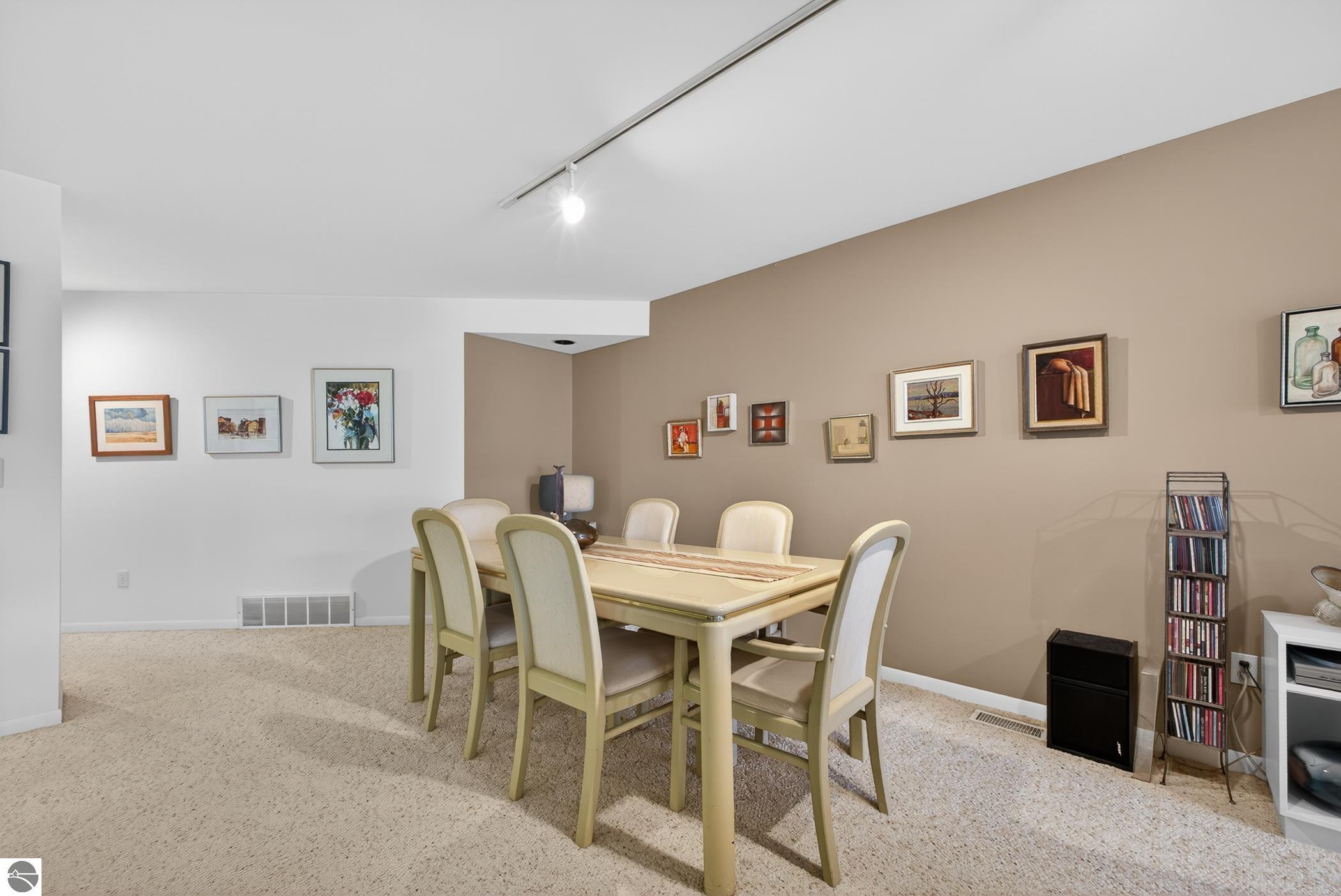 Elk Rapids, Michigan, 49629, United States, 2 Bedrooms Bedrooms, ,3 BathroomsBathrooms,Residential,For Sale,2037938