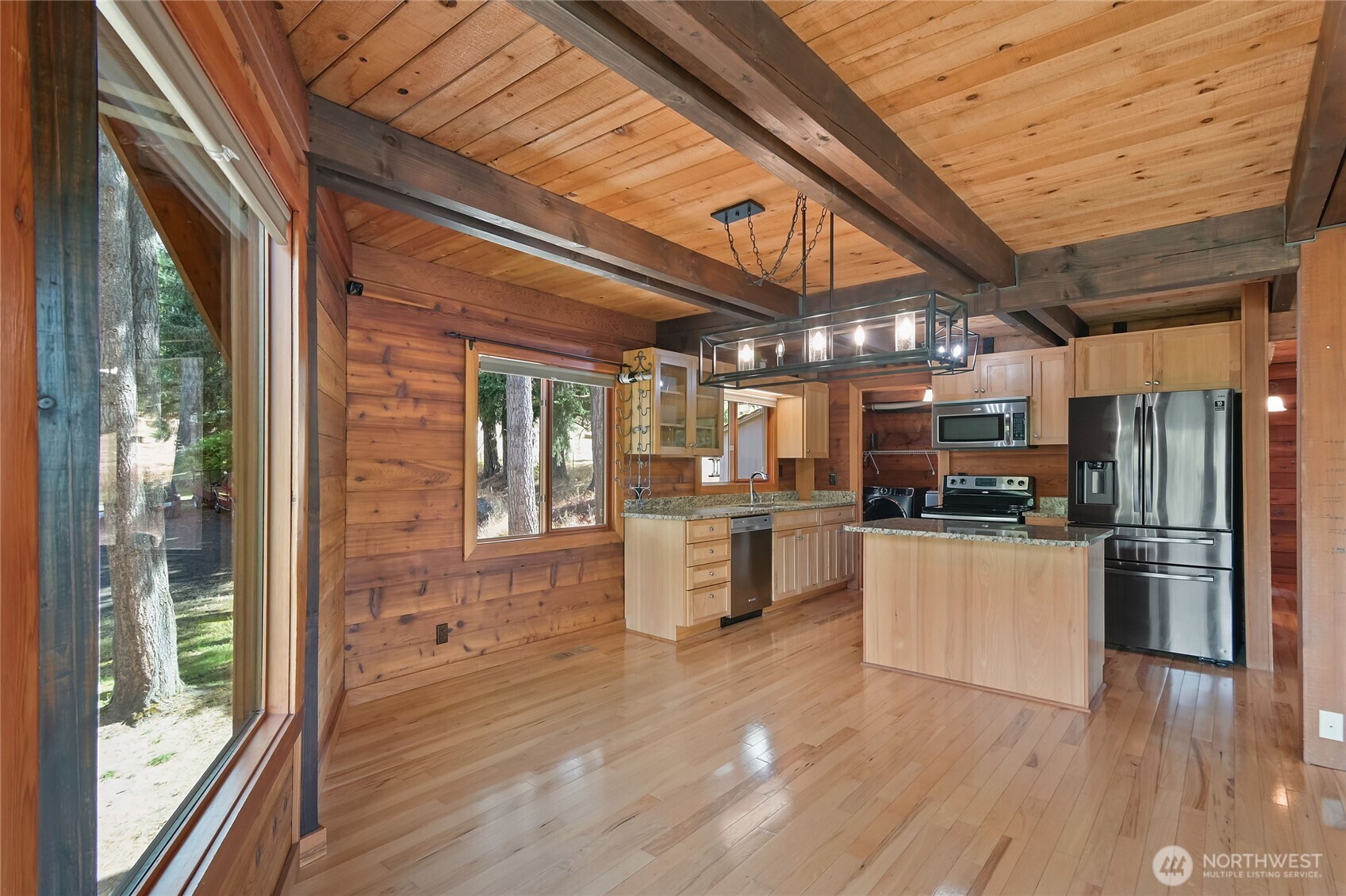 Kalama, Washington, 98625, United States, 3 Bedrooms Bedrooms, ,3 BathroomsBathrooms,Residential,For Sale,1986549