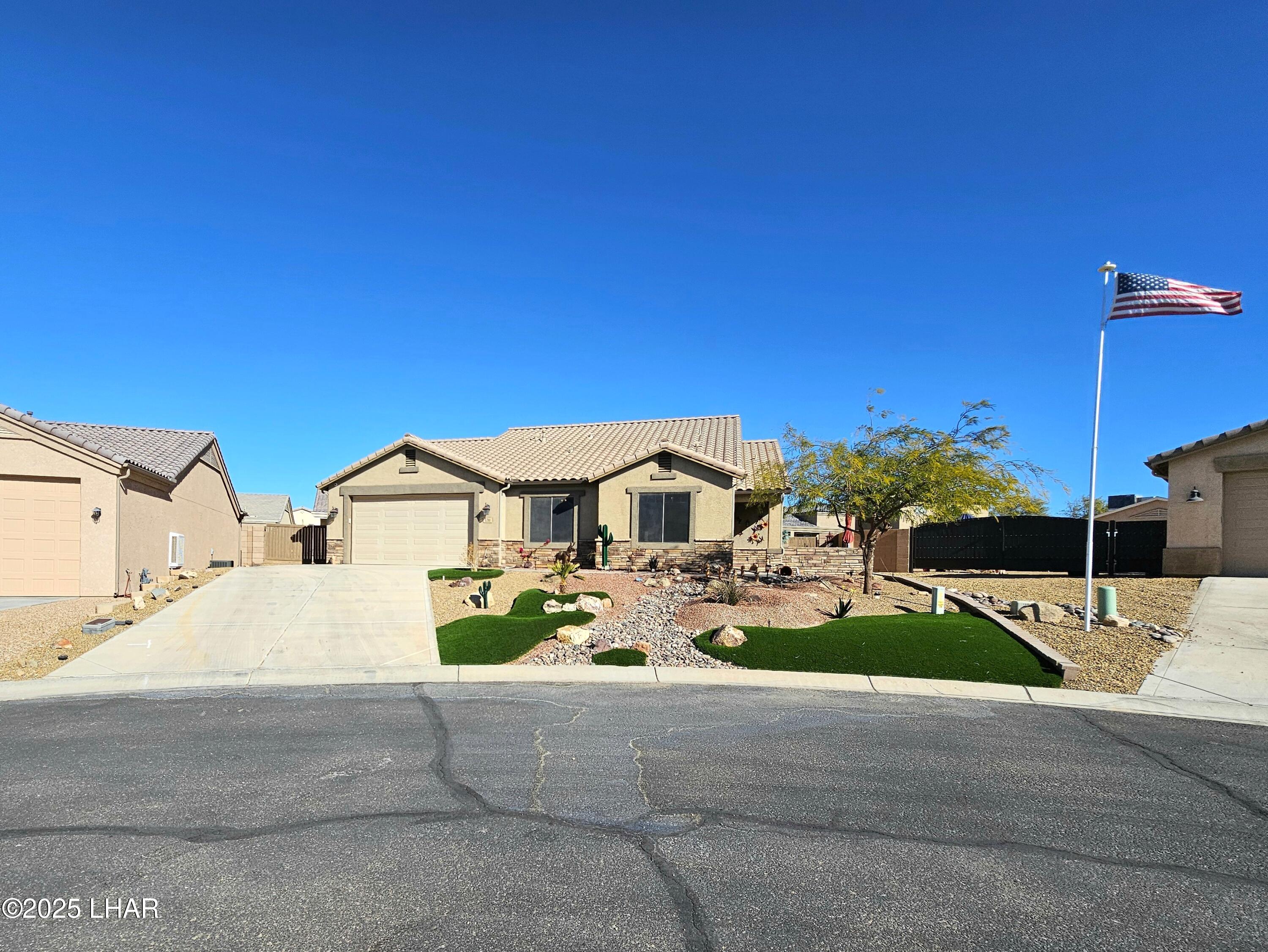 Lake Havasu City, Arizona, 86404, United States, 3 Bedrooms Bedrooms, ,2 BathroomsBathrooms,Residential,For Sale,1957391