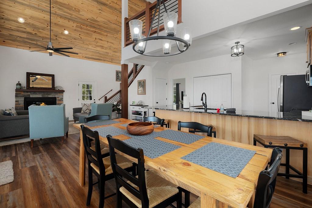 Ellijay, Georgia, 30540, United States, 4 Bedrooms Bedrooms, ,4 BathroomsBathrooms,Residential,For Sale,1752993
