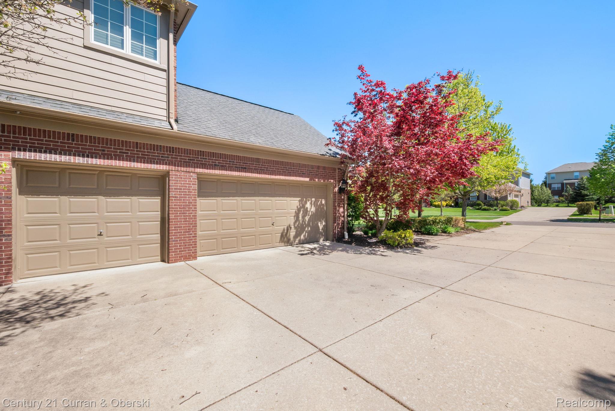 Northville, Michigan, 48168, United States, 5 Bedrooms Bedrooms, ,6 BathroomsBathrooms,Residential,For Sale,2048857