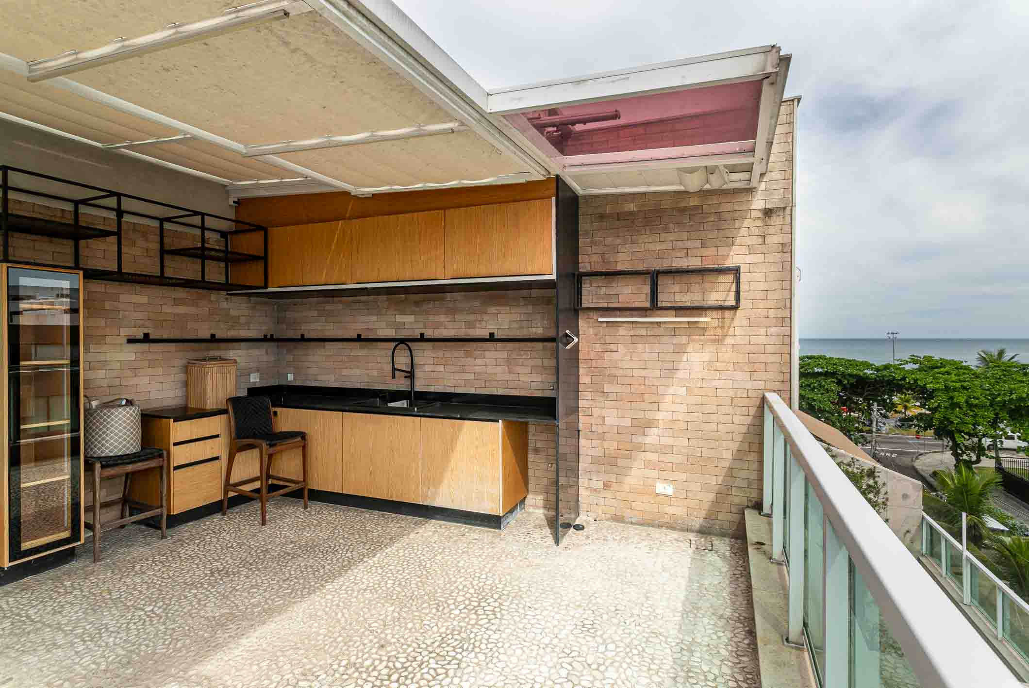  Renovated penthouse with four bedrooms near the beach - 物件實景