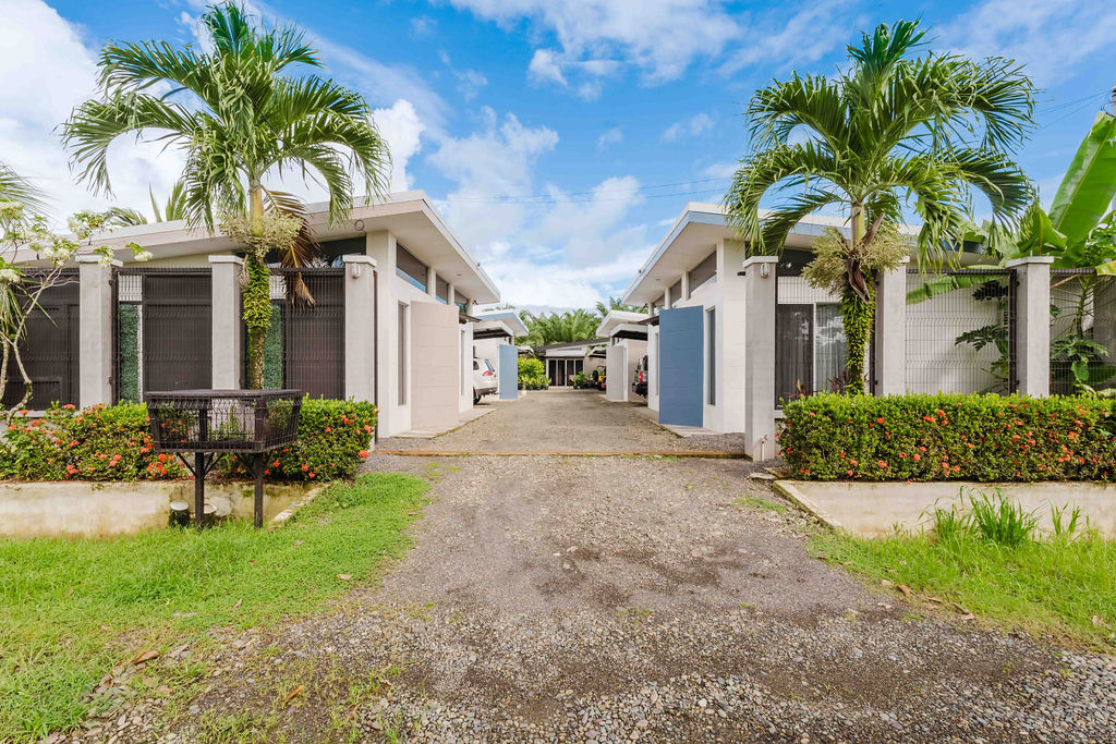 1.1km on Ent. a Islas Damas, off Costanera 34, pro, Quepos, Puntarenas, CR, 10 Bedrooms Bedrooms, ,6 BathroomsBathrooms,Residential,For Sale,1.1km on Ent. a Islas Damas, off Costanera 34, pro,1629989