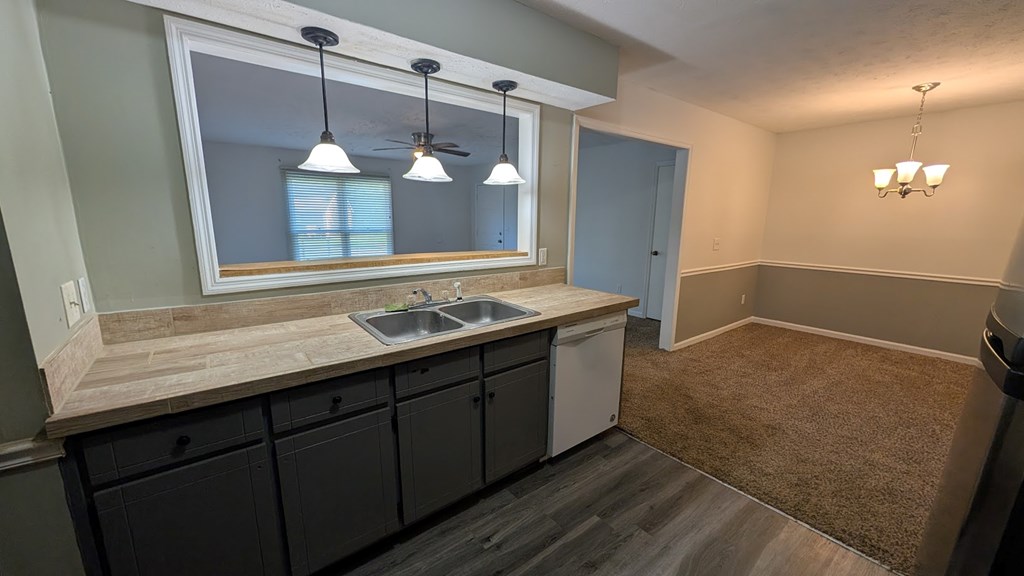 Columbus, Georgia, 31909, United States, 10 Bedrooms Bedrooms, ,8 BathroomsBathrooms,Residential,For Sale,1931089