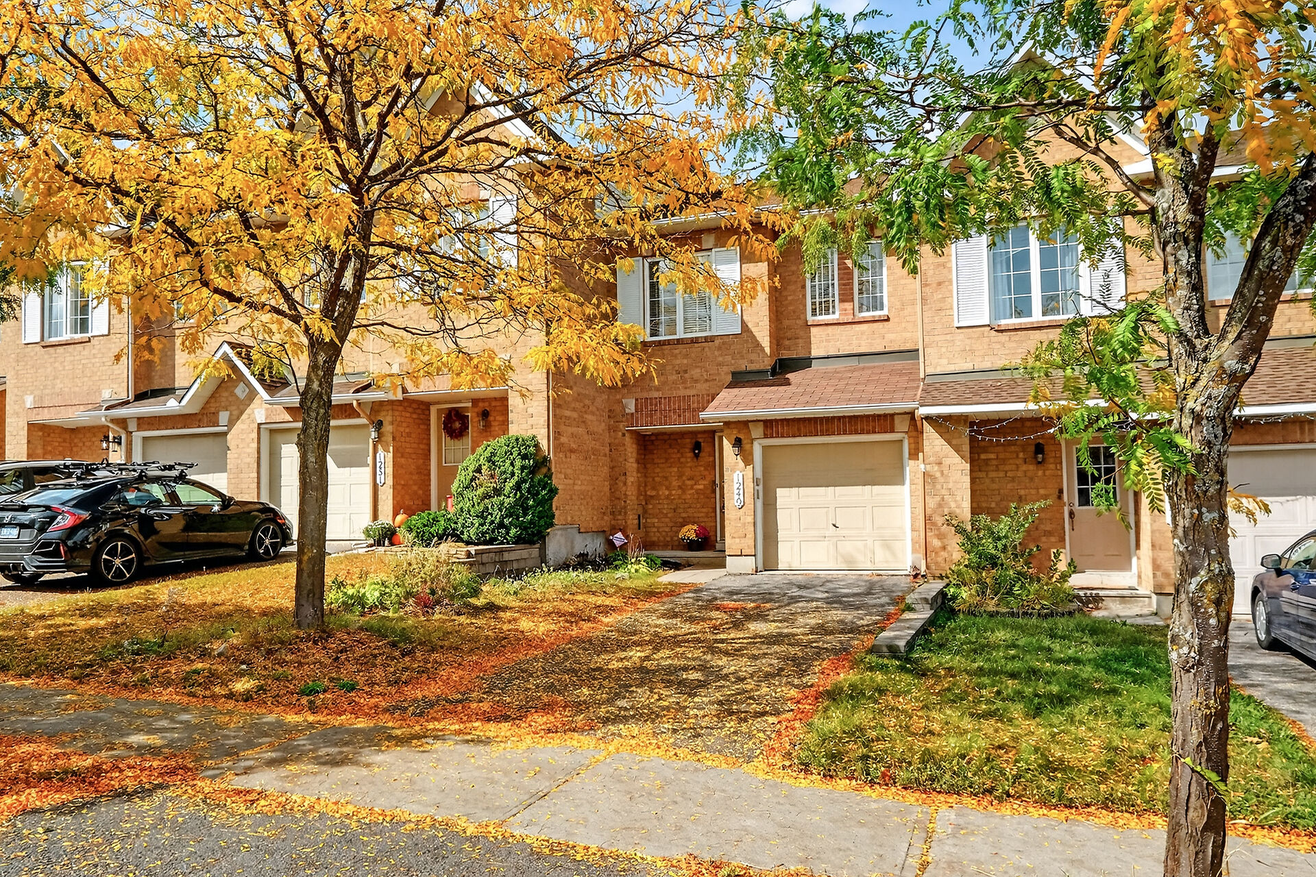 Ottawa, Ontario, K2W1E1, CA, 3 Bedrooms Bedrooms, ,3 BathroomsBathrooms,Residential,For Sale,1995671