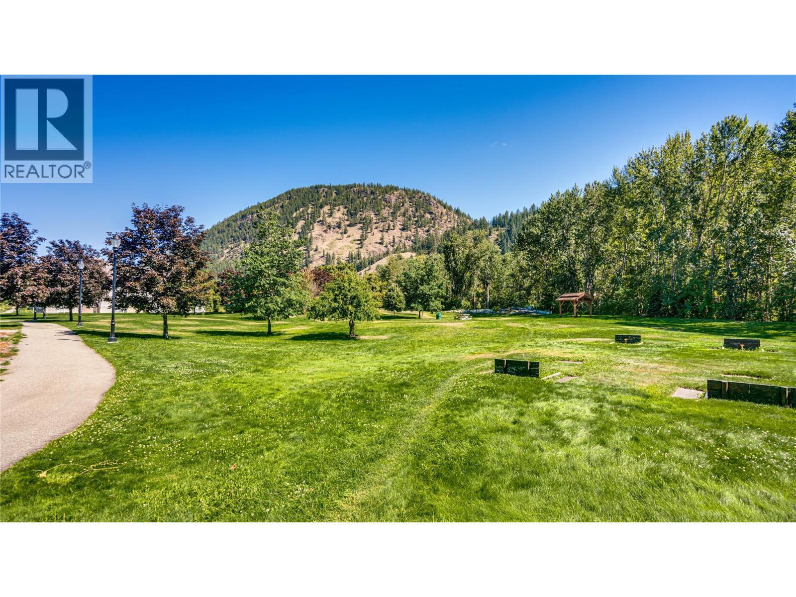 CHASE, British Columbia, V0E 1M0, CA, 5 Bedrooms Bedrooms, ,1 BathroomBathrooms,Residential,For Sale,1918383
