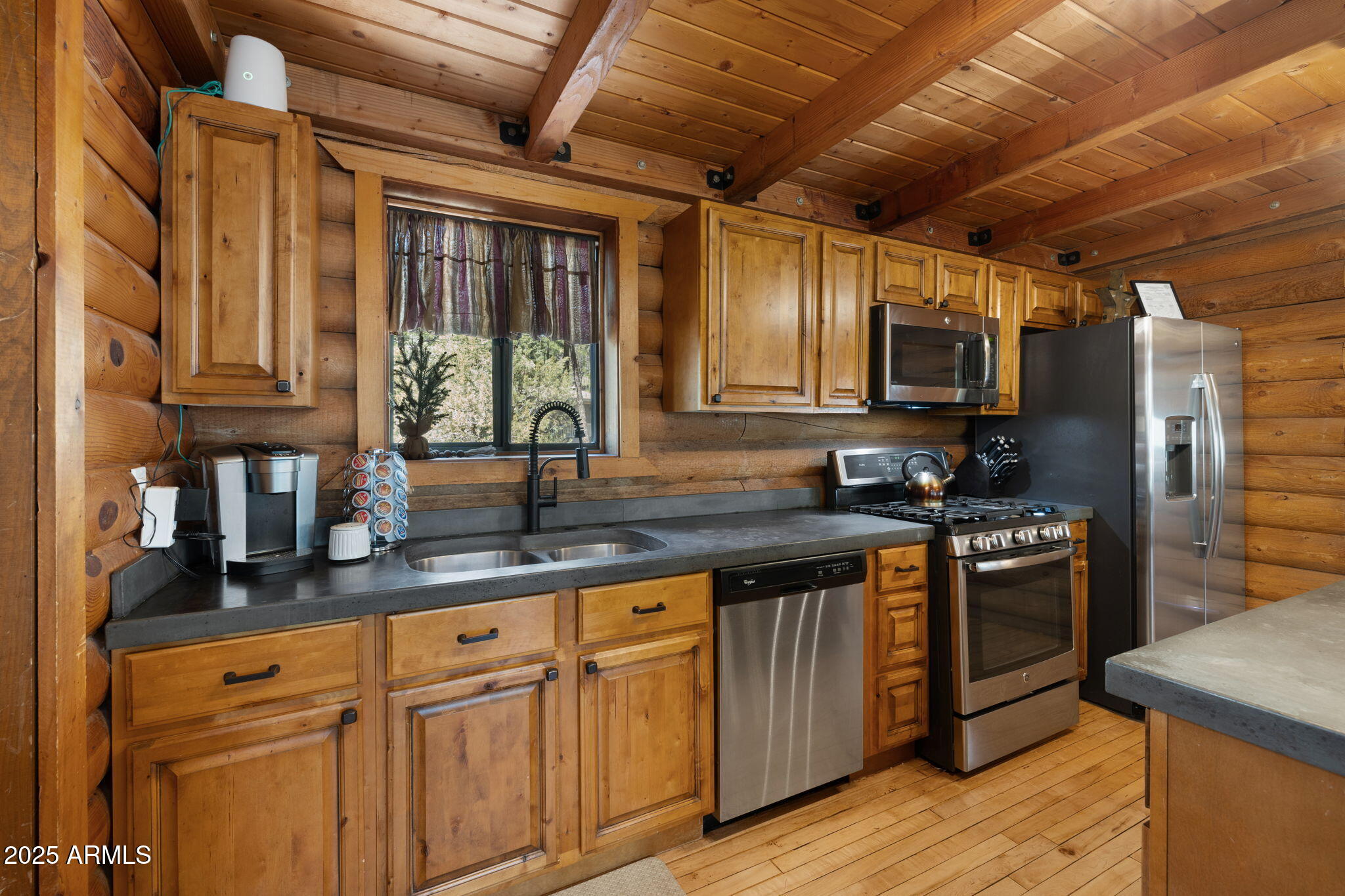 Munds Park, Arizona, 86017, United States, 3 Bedrooms Bedrooms, ,3 BathroomsBathrooms,Residential,For Sale,1867228