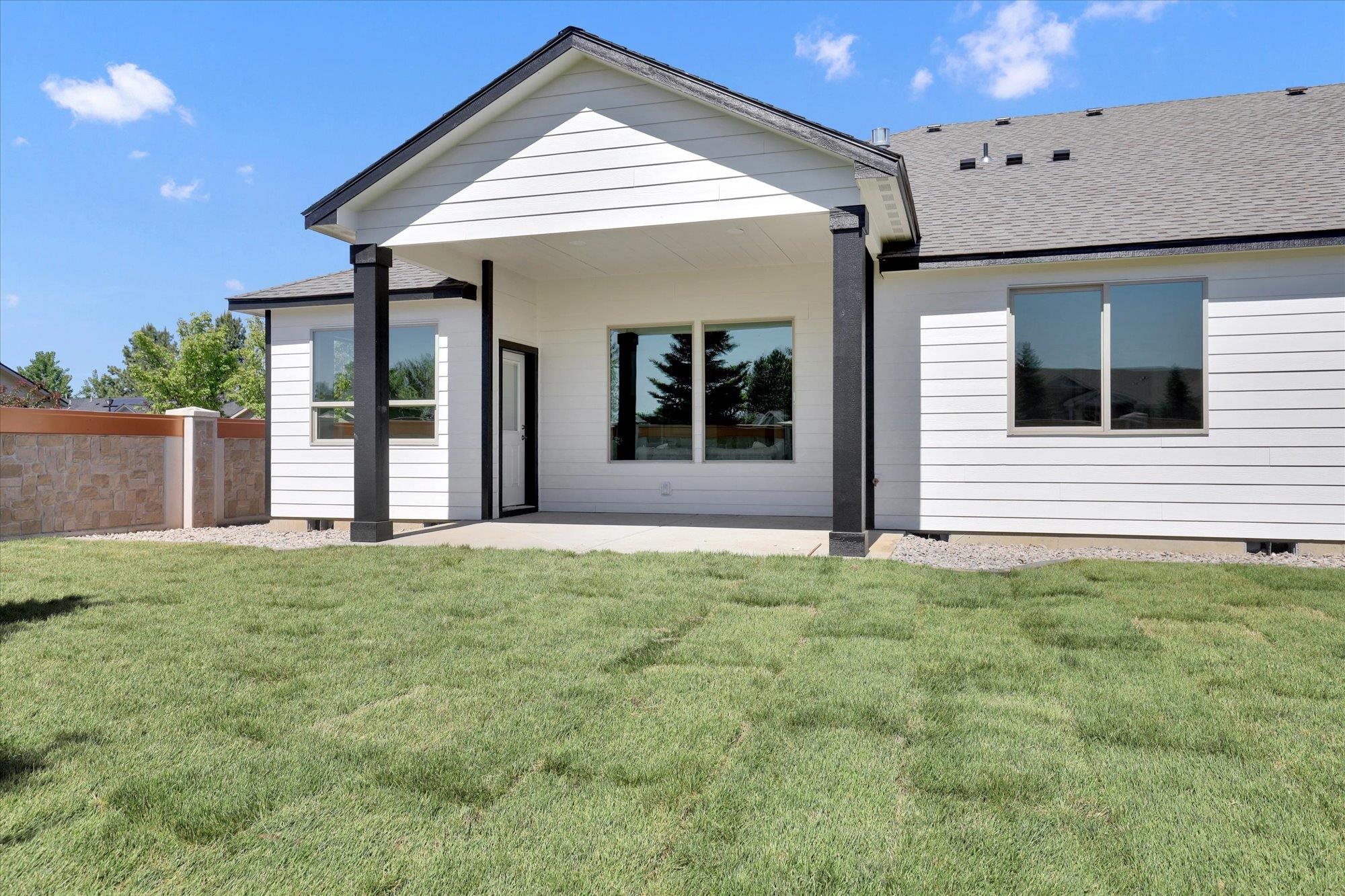 Deer Park, Washington, 99006, United States, 3 Bedrooms Bedrooms, ,2 BathroomsBathrooms,Residential,For Sale,1996180