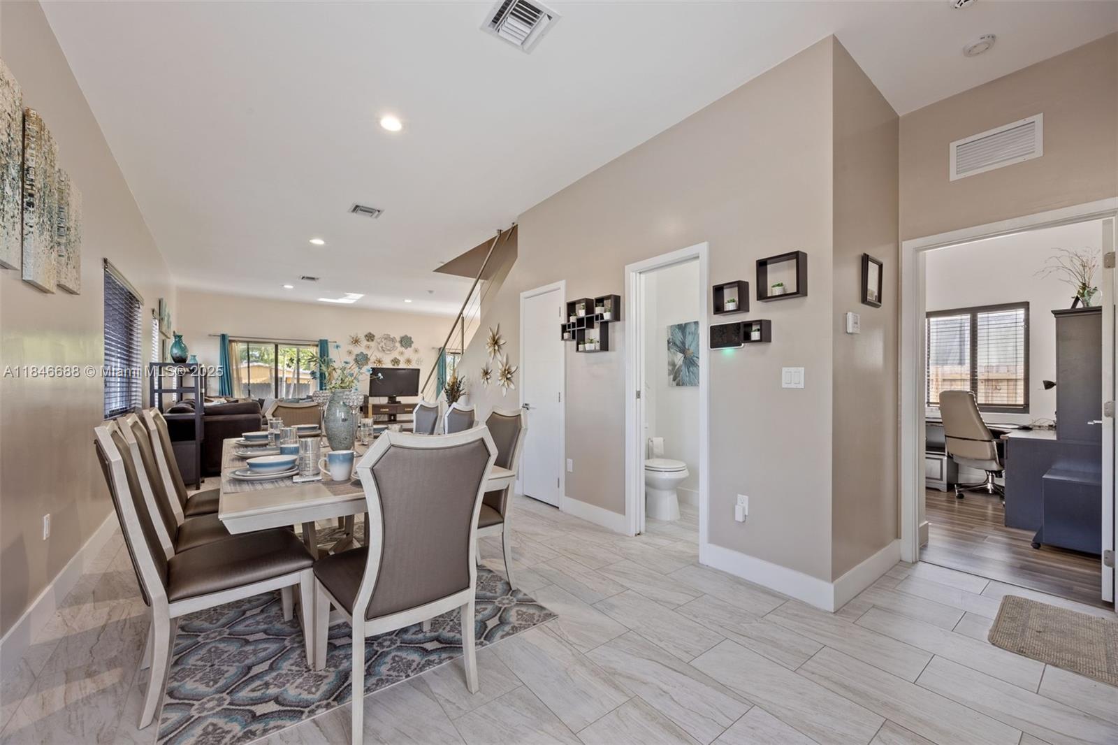 West Park, Florida, 33023, United States, 5 Bedrooms Bedrooms, ,4 BathroomsBathrooms,Residential,For Sale,1907541