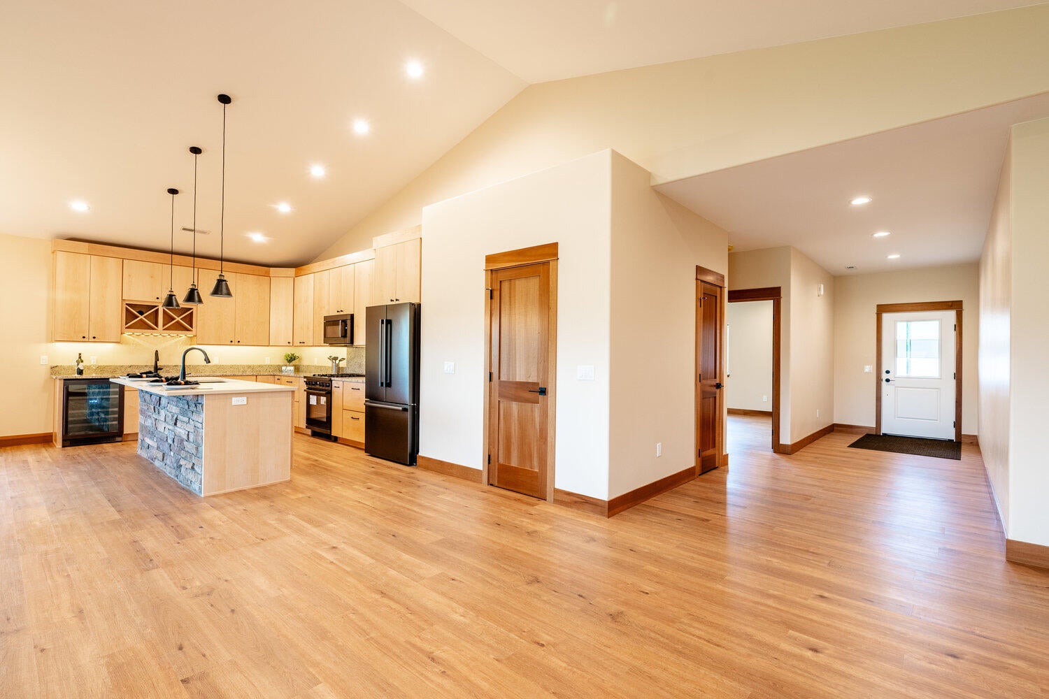 Sheridan, Wyoming, 82801, United States, 4 Bedrooms Bedrooms, ,3 BathroomsBathrooms,Residential,For Sale,1981646