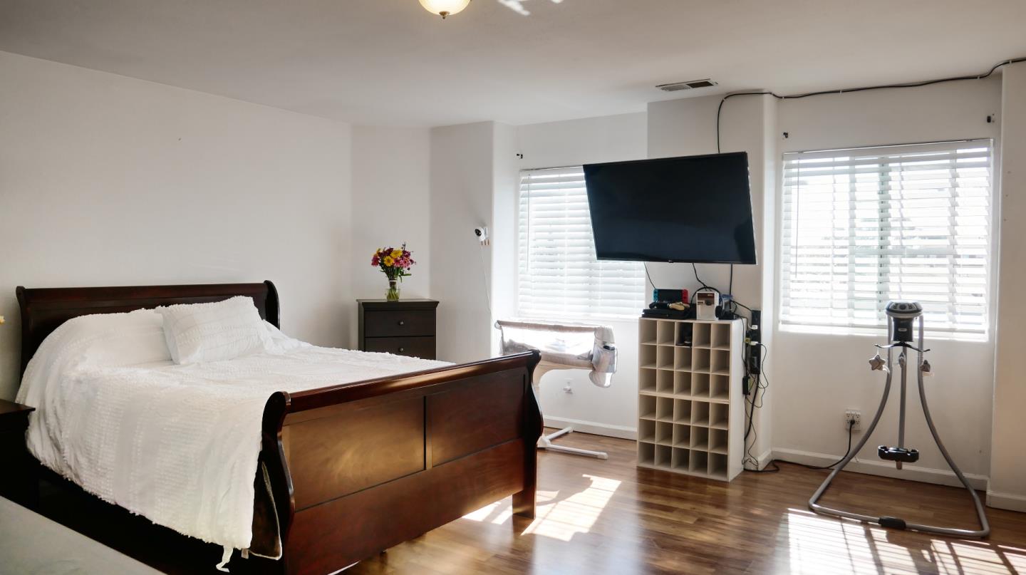 Richmond, California, 94801, United States, 3 Bedrooms Bedrooms, ,3 BathroomsBathrooms,Residential,For Sale,1978475