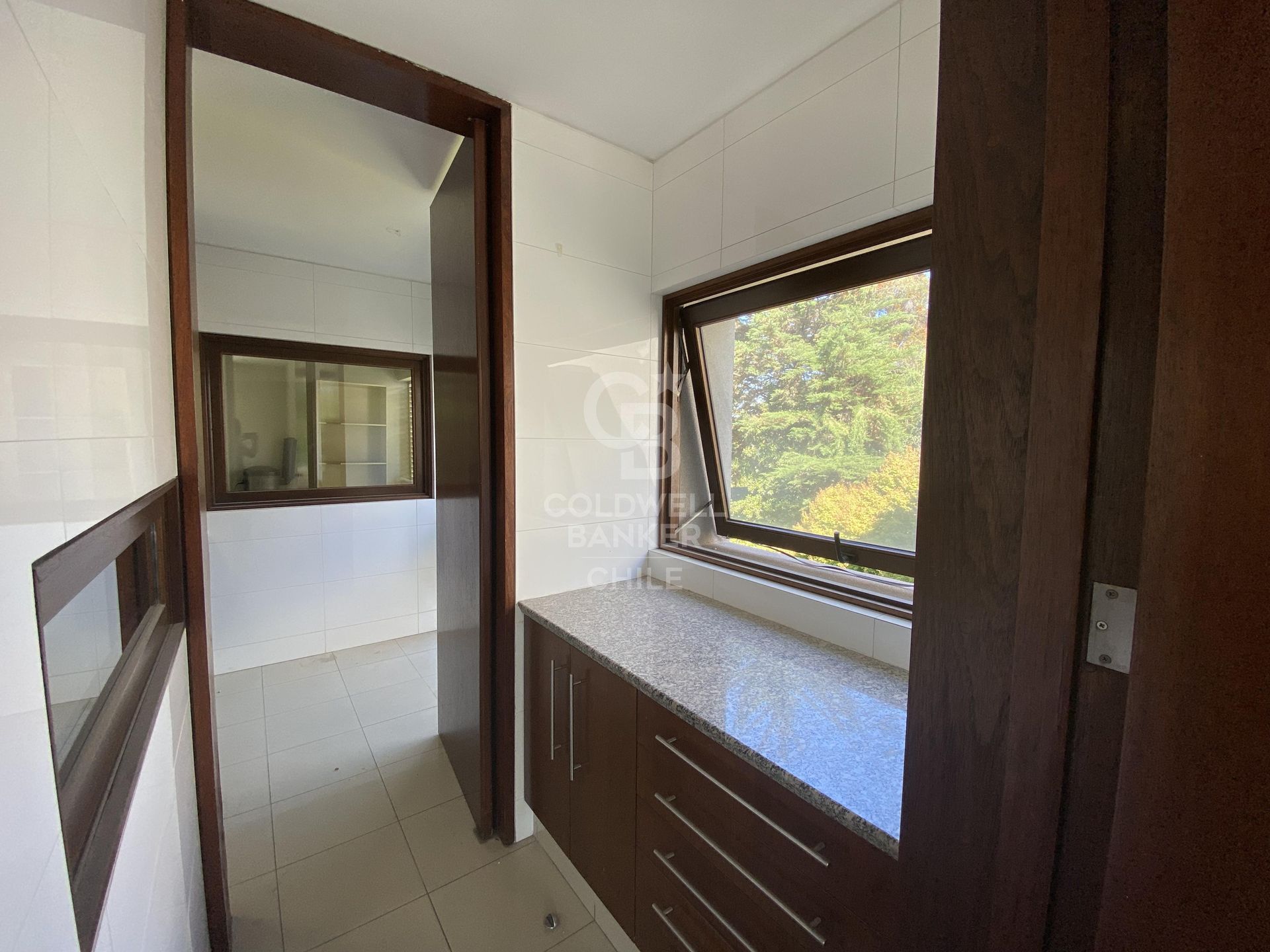 Las Condes, Chile, 5 Bedrooms Bedrooms, ,3 BathroomsBathrooms,Residential,For Sale,1714387