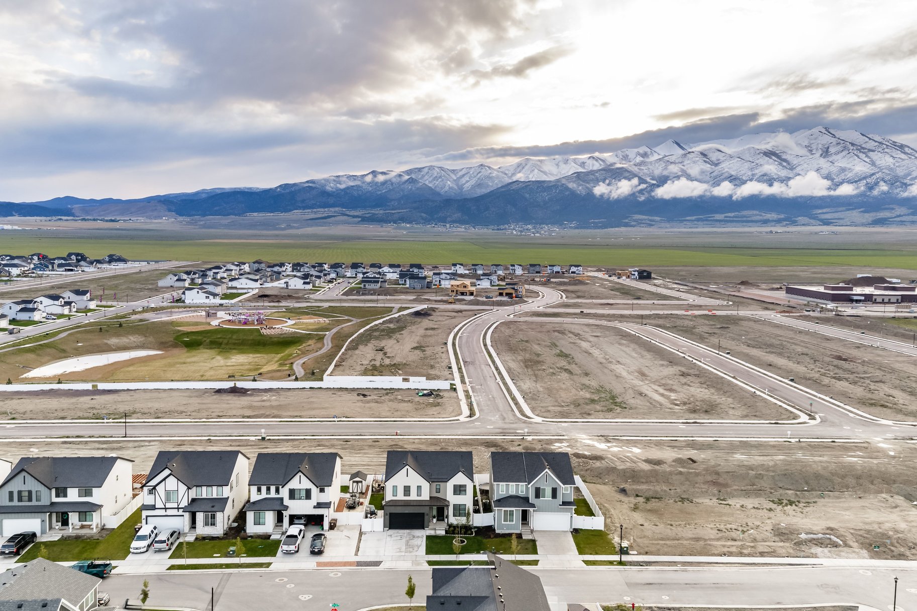  Better Than New Construction in Eagle Mountain, 2-Story with Finished Basement - 物件實景