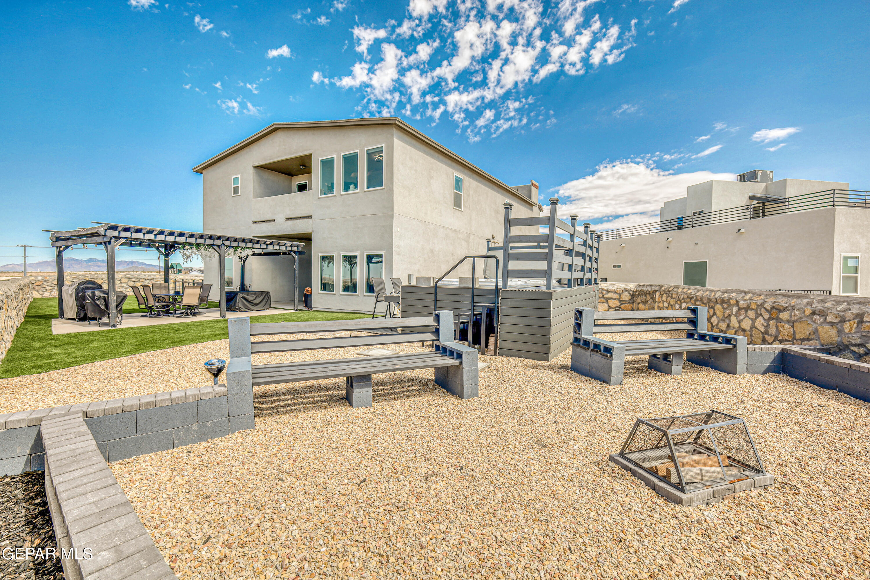 El Paso, Texas, 79911, United States, 5 Bedrooms Bedrooms, ,4 BathroomsBathrooms,Residential,For Sale,1969245