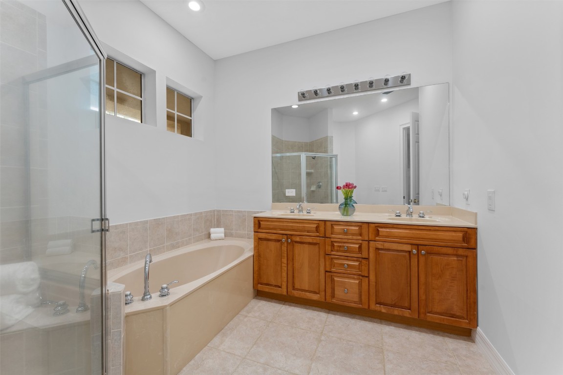 Fernandina Beach, Florida, 32034, United States, 2 Bedrooms Bedrooms, ,2 BathroomsBathrooms,Residential,For Sale,1983254