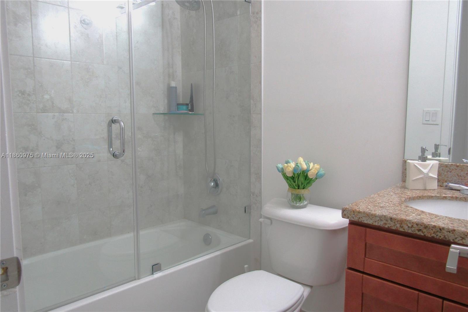 Miami, Florida, 33157, United States, 4 Bedrooms Bedrooms, ,3 BathroomsBathrooms,Residential,For Sale,1939963