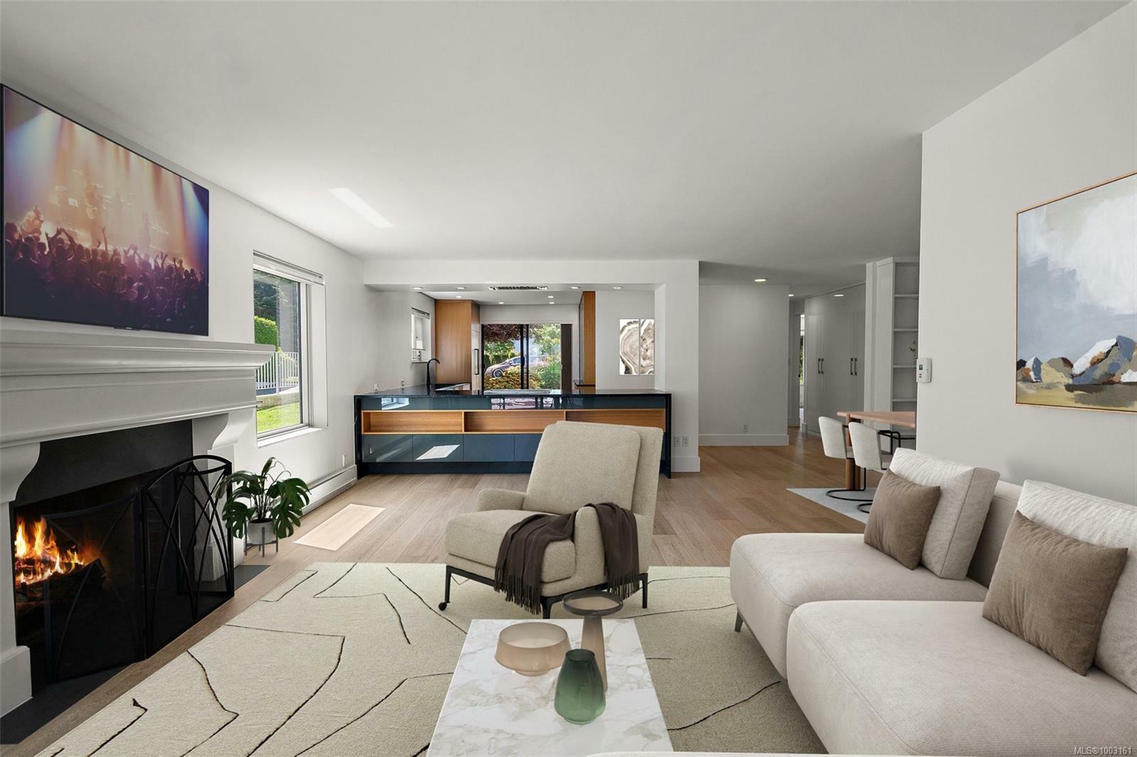 OAK BAY, British Columbia, V8S 2N6, CA, 2 Bedrooms Bedrooms, ,Residential,For Sale,1875191