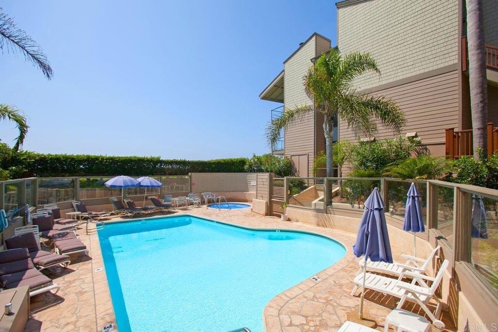 Encinitas, California, 92024, United States, 2 Bedrooms Bedrooms, ,3 BathroomsBathrooms,Residential,For Sale,1997008