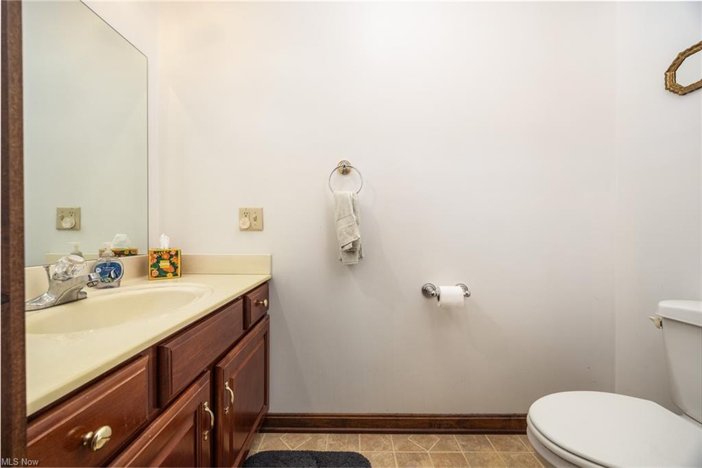 New Matamoras, Ohio, 45767, United States, 3 Bedrooms Bedrooms, ,4 BathroomsBathrooms,Residential,For Sale,1915992