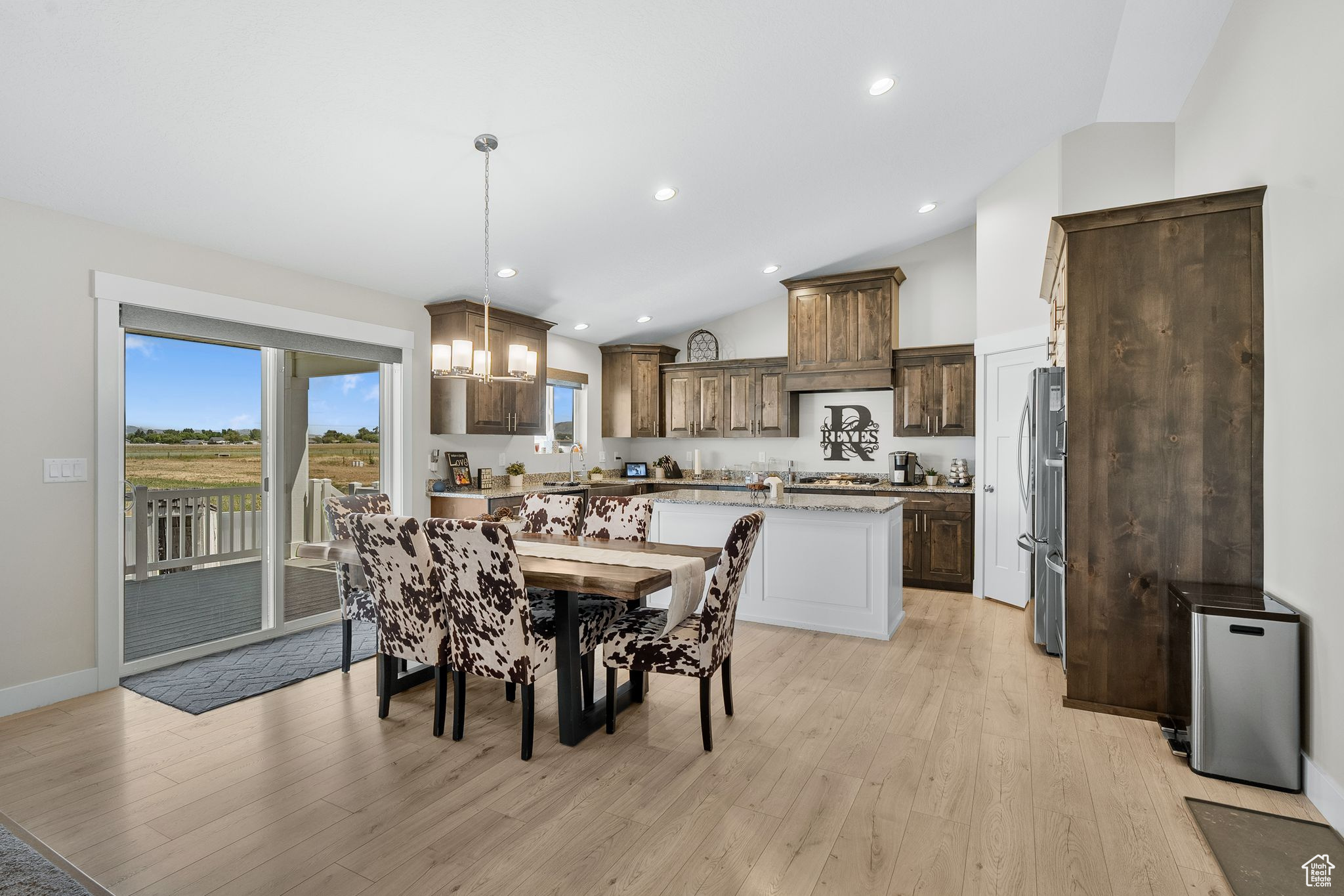Tremonton, Utah, 84337, United States, 3 Bedrooms Bedrooms, ,2 BathroomsBathrooms,Residential,For Sale,1898786