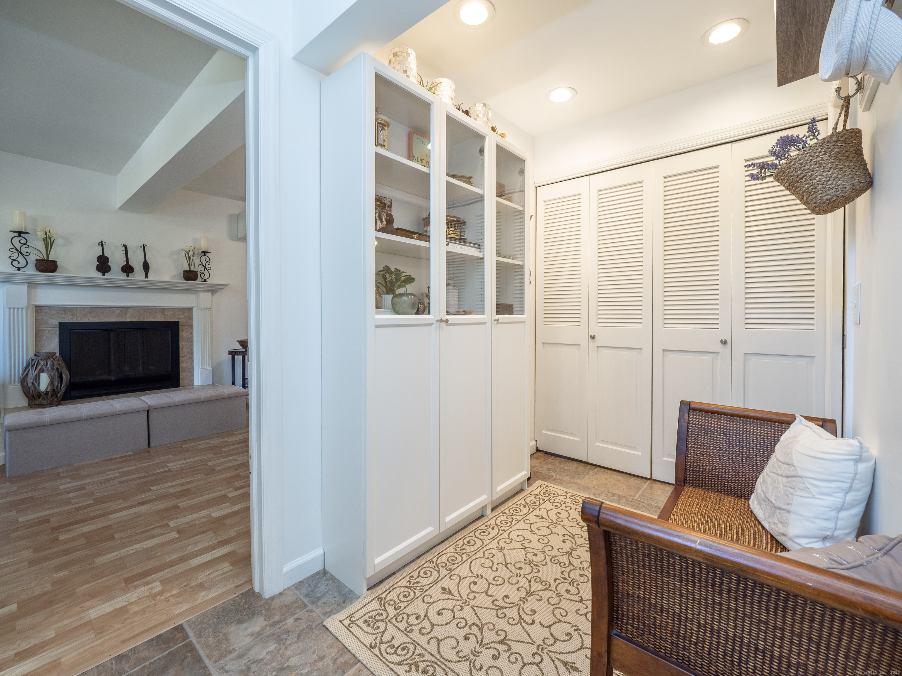 Ridgefield, Connecticut, 06877, United States, 3 Bedrooms Bedrooms, ,3 BathroomsBathrooms,Residential,For Sale,1950980